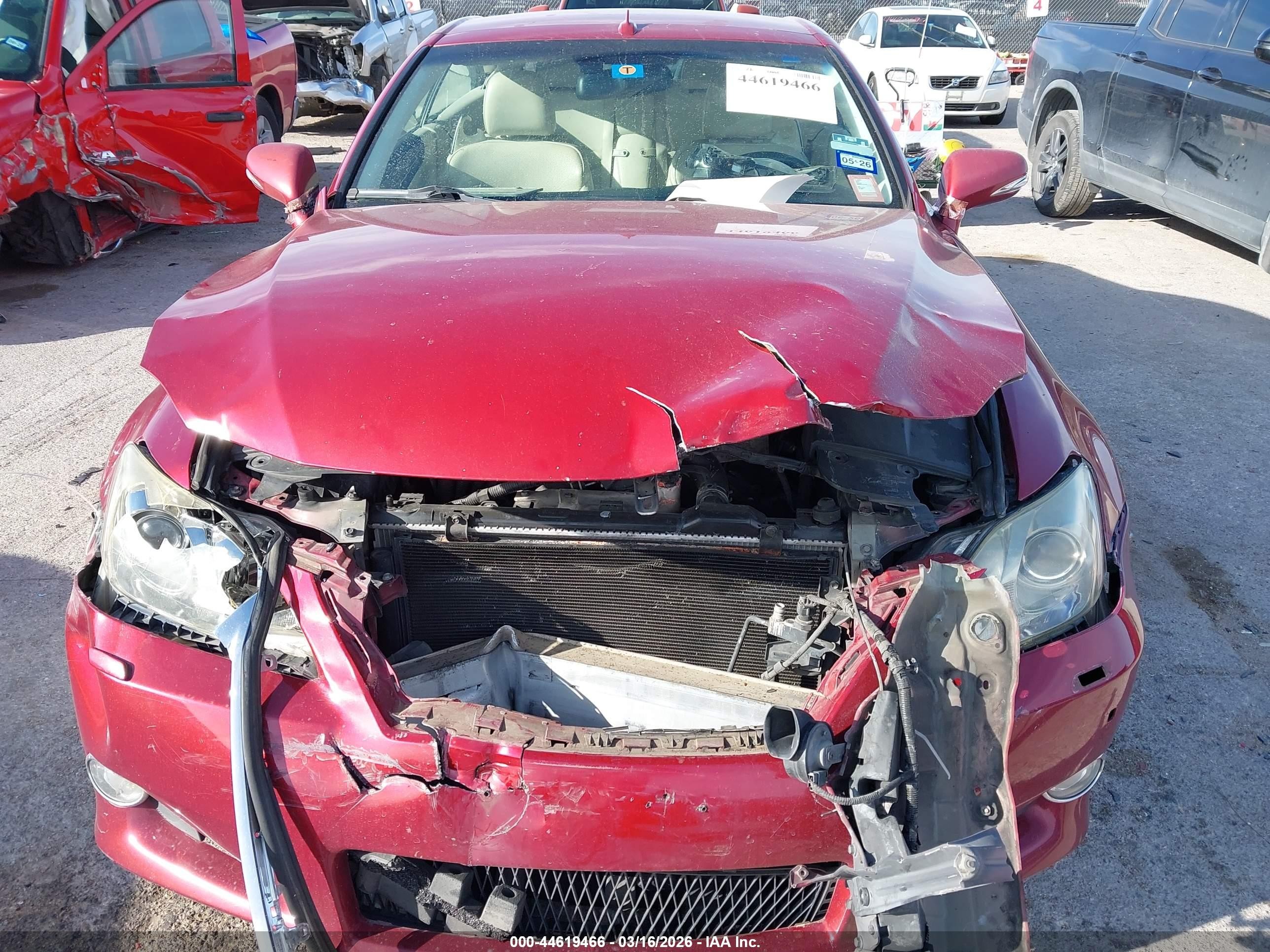 2010 Lexus Is 350c   Red vin: JTHFE2C20A2502712
