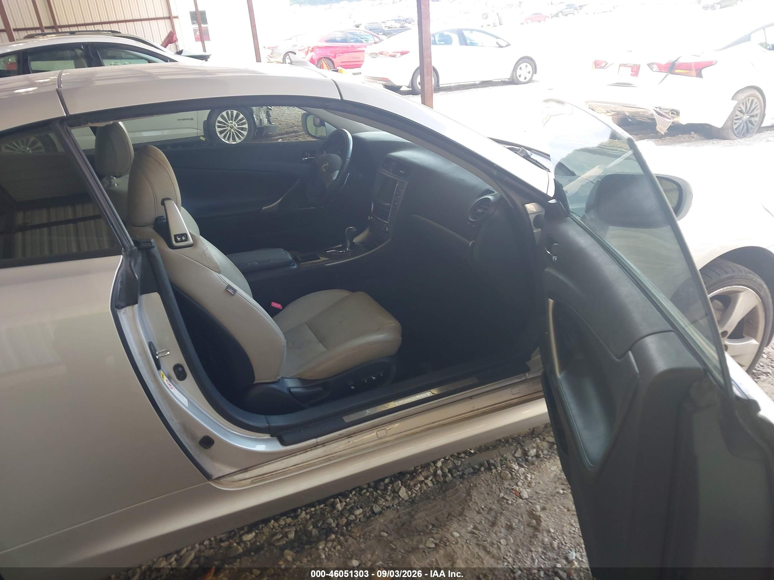 2011 Lexus Is 350c   Silver vin: JTHFE2C21B2505653