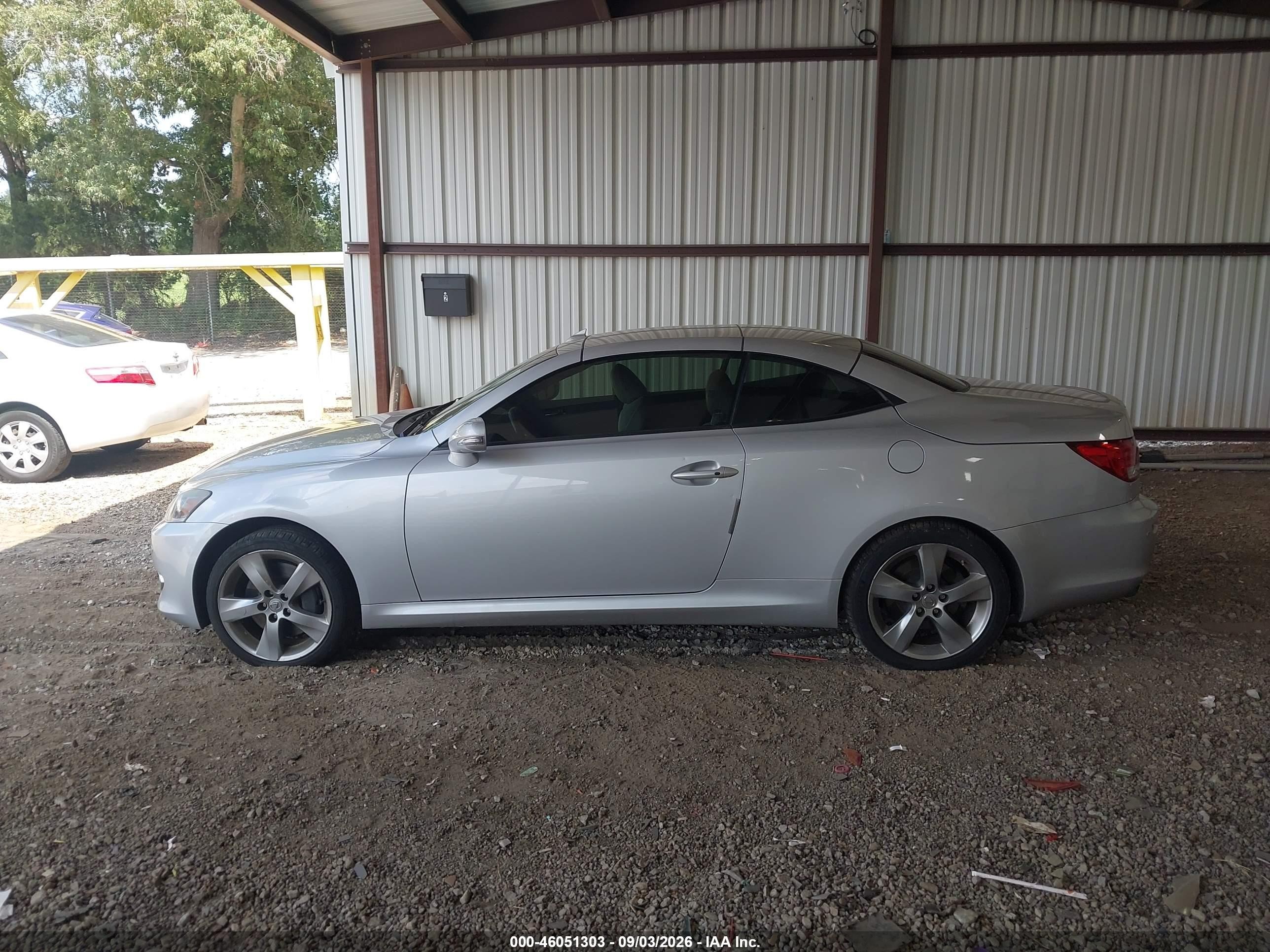 2011 Lexus Is 350c   Silver vin: JTHFE2C21B2505653