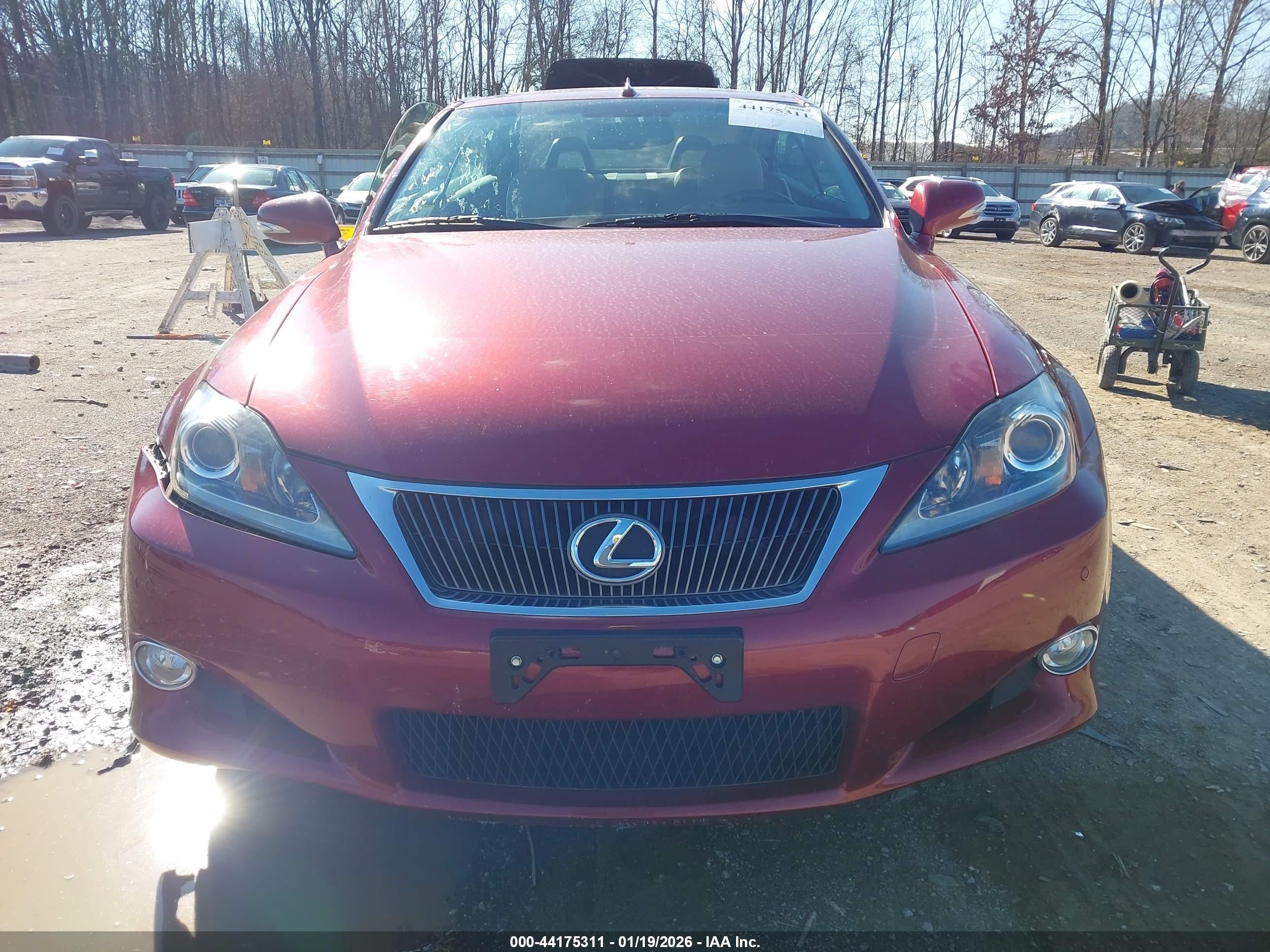 2012 Lexus Is 350c   Maroon vin: JTHFE2C21C2507887
