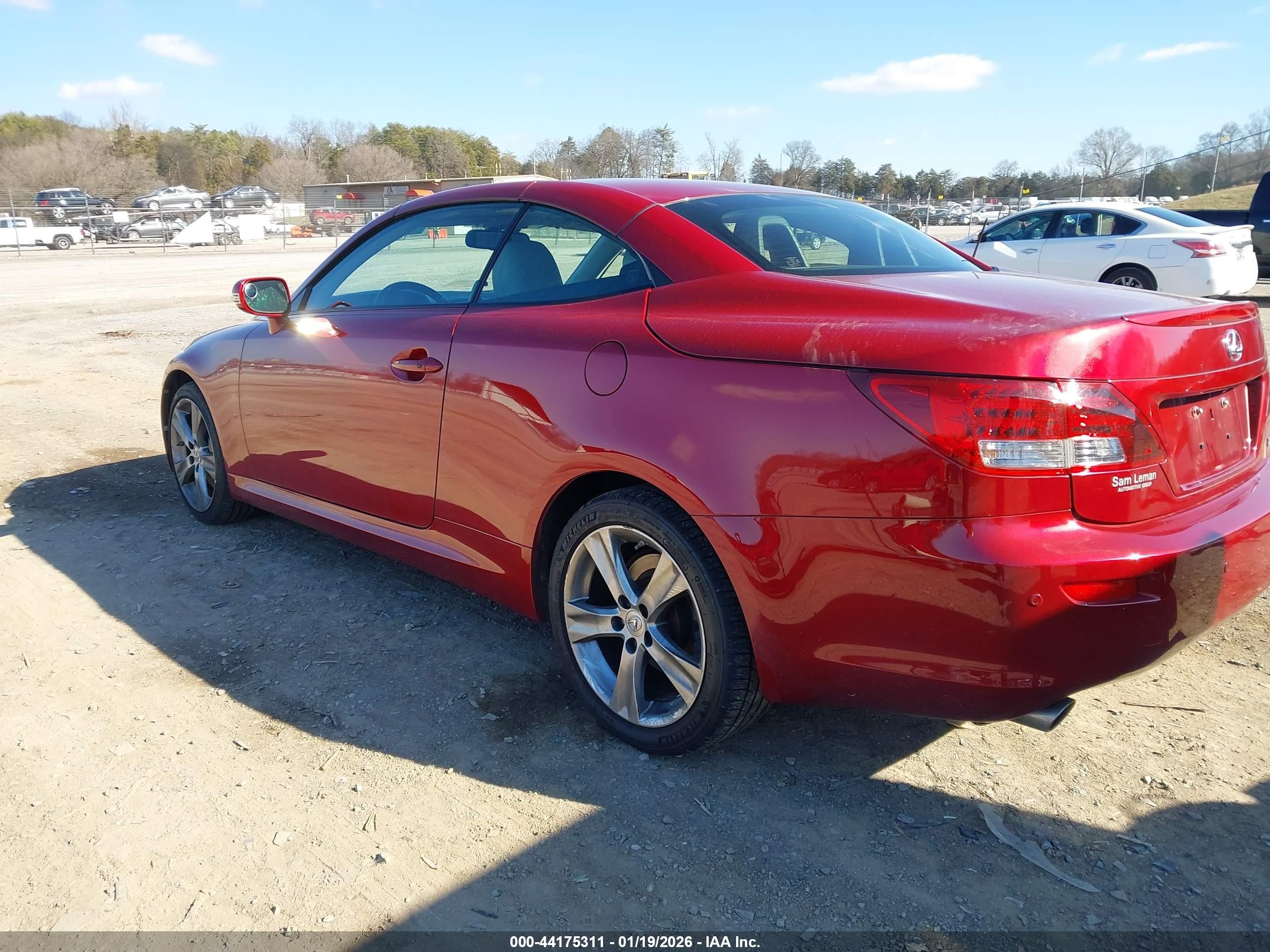 2012 Lexus Is 350c   Maroon vin: JTHFE2C21C2507887