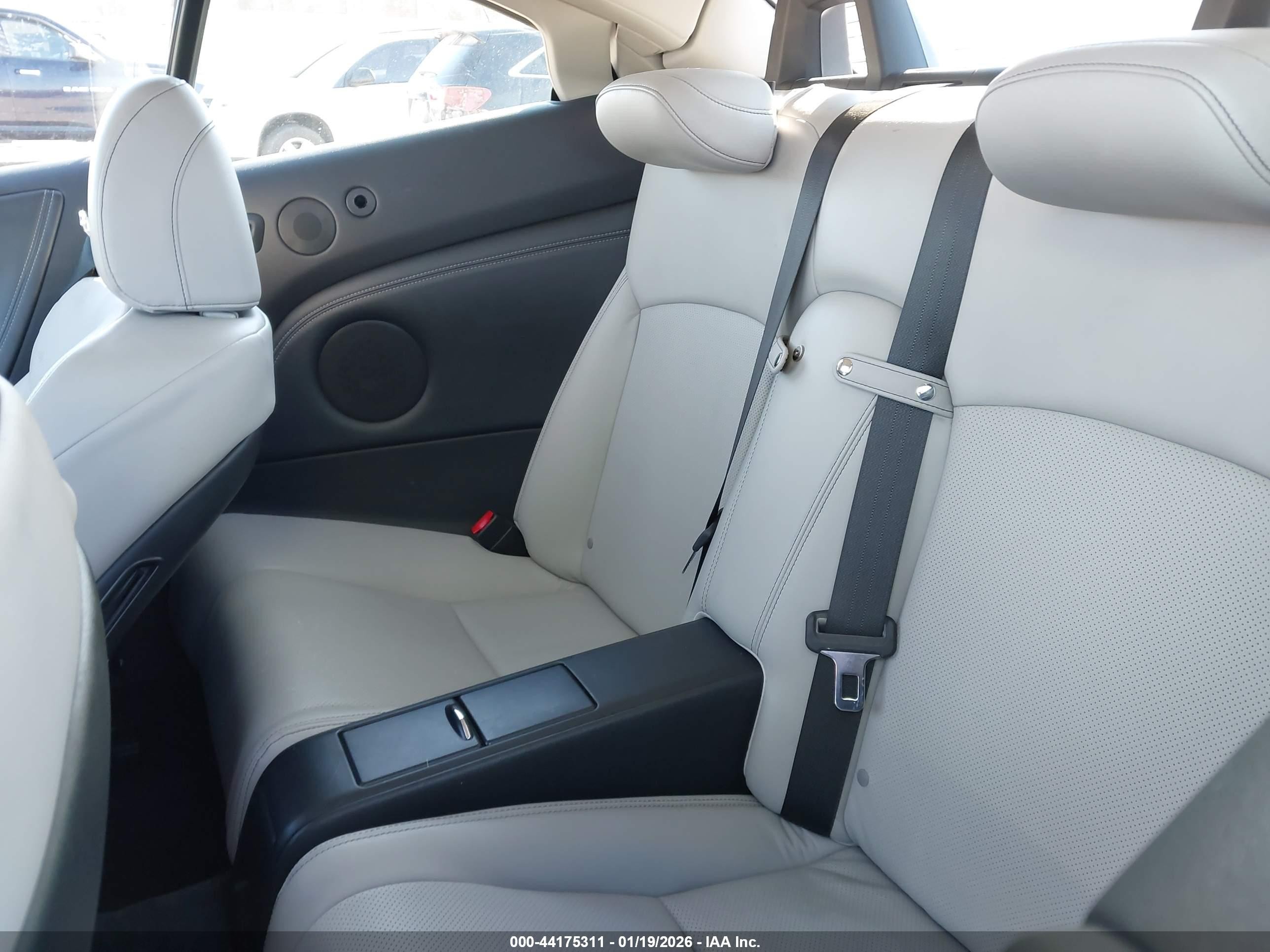 2012 Lexus Is 350c   Maroon vin: JTHFE2C21C2507887