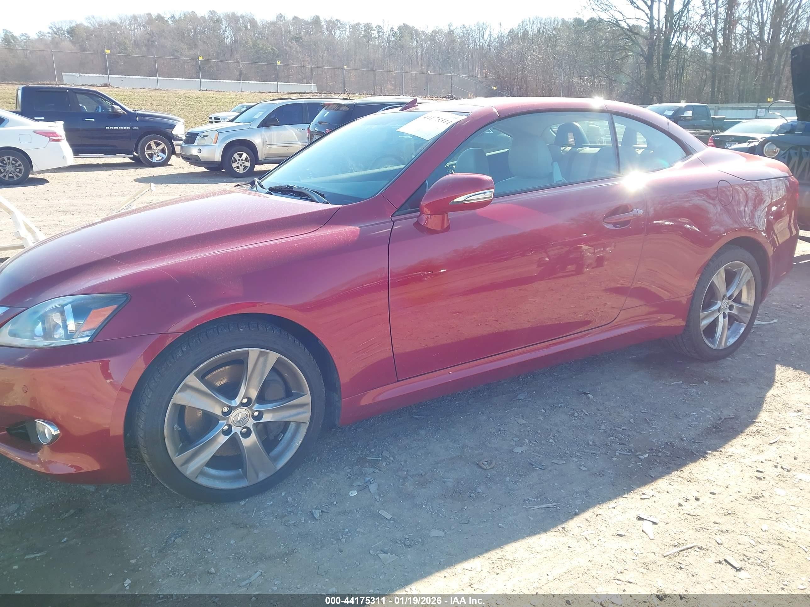 2012 Lexus Is 350c   Maroon vin: JTHFE2C21C2507887