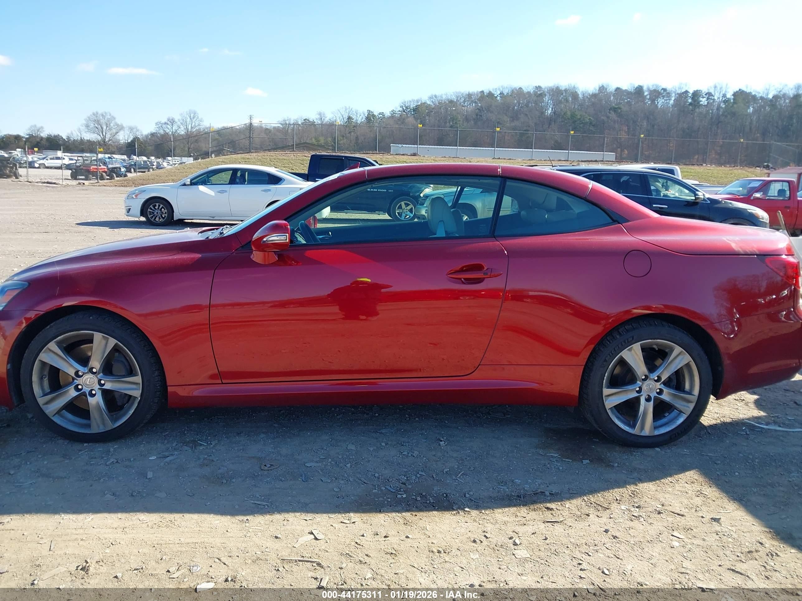 2012 Lexus Is 350c   Maroon vin: JTHFE2C21C2507887