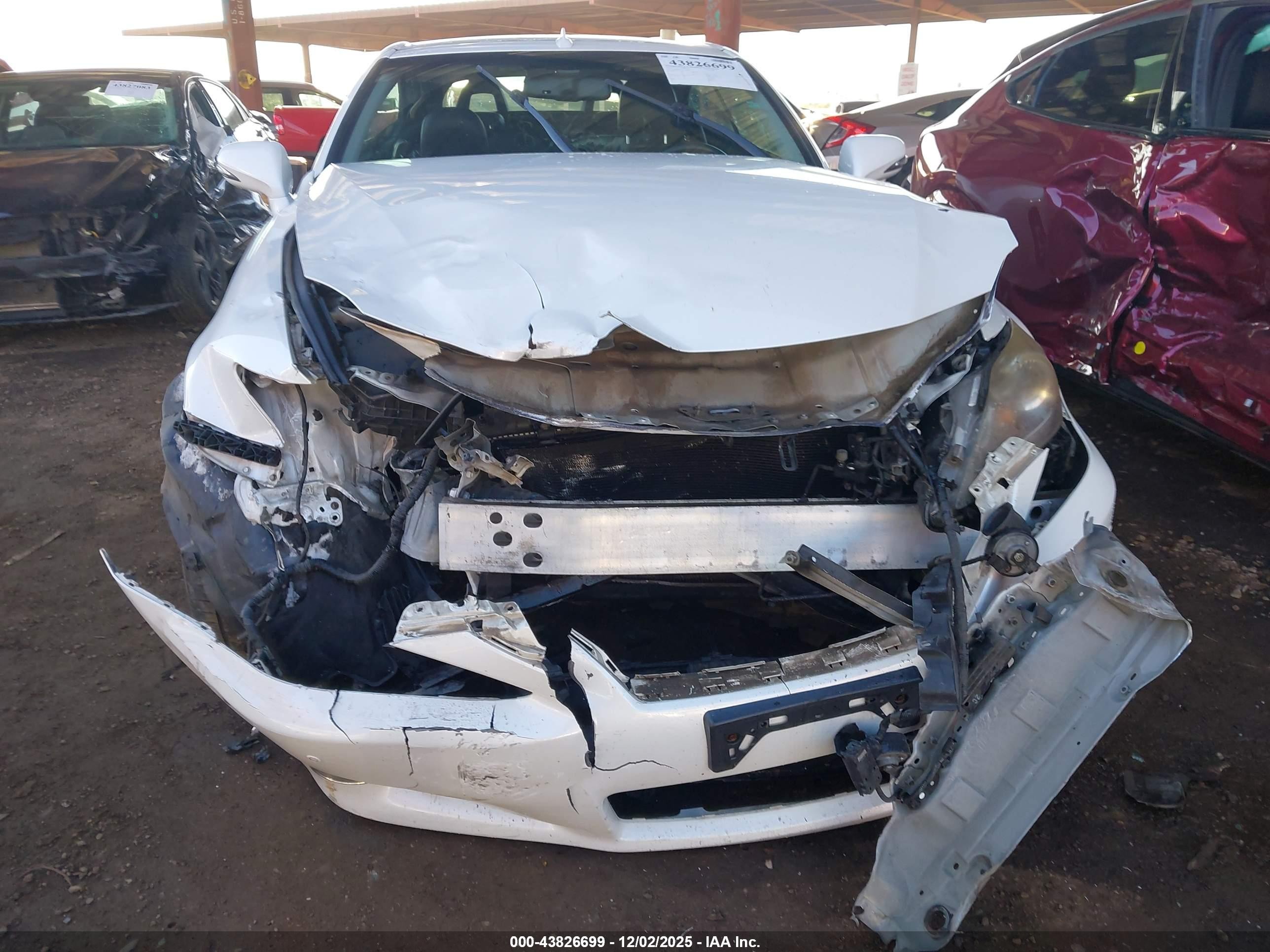 2012 Lexus Is 350c   White vin: JTHFE2C24C2508161
