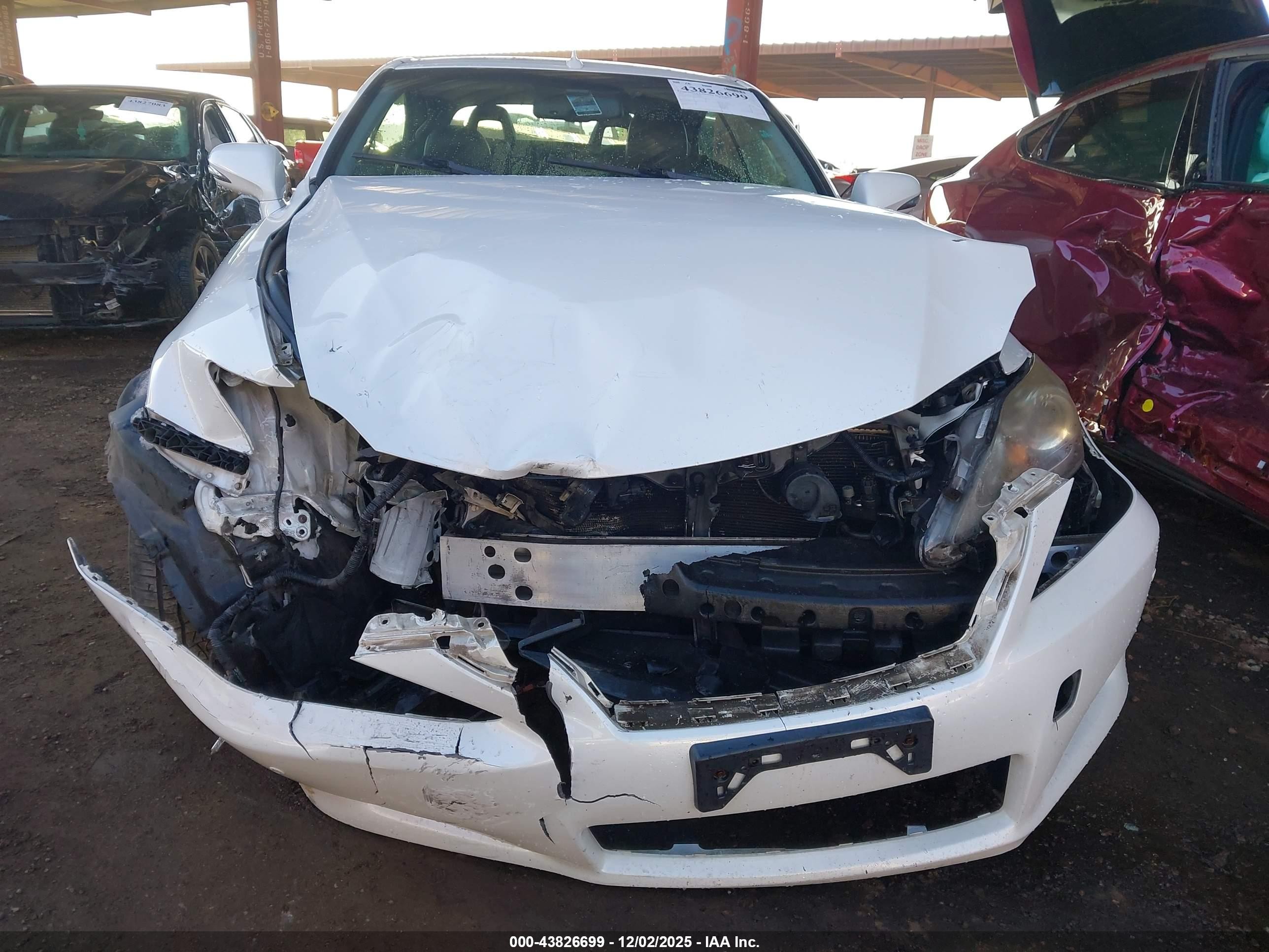 2012 Lexus Is 350c   White vin: JTHFE2C24C2508161