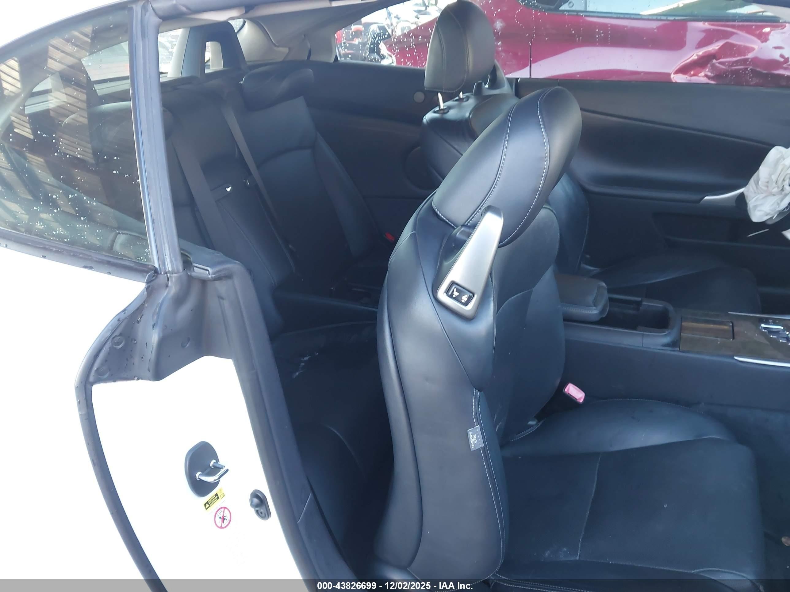 2012 Lexus Is 350c   White vin: JTHFE2C24C2508161