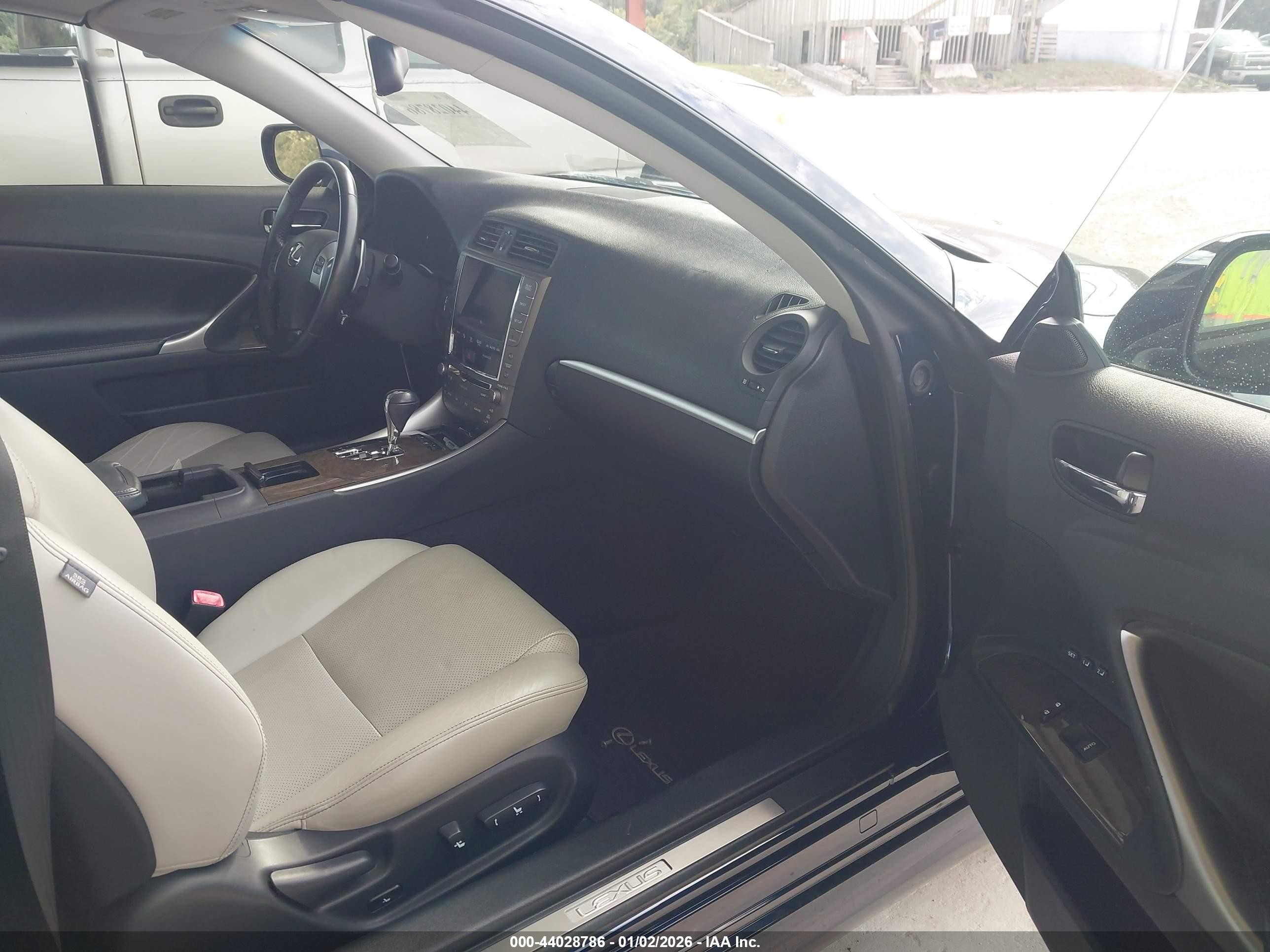 2012 Lexus Is 350c   Blue vin: JTHFE2C26C2508159