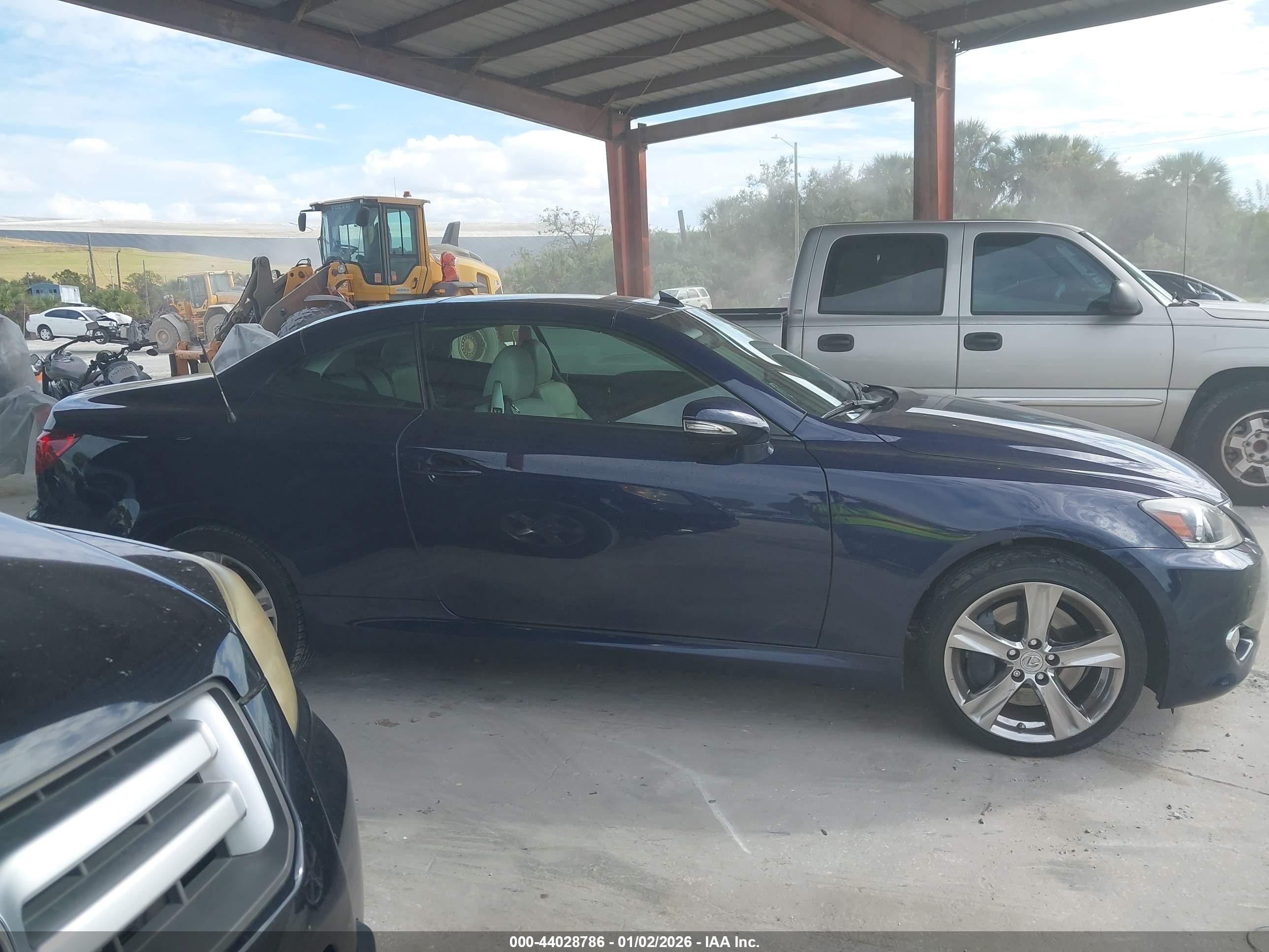 2012 Lexus Is 350c   Blue vin: JTHFE2C26C2508159
