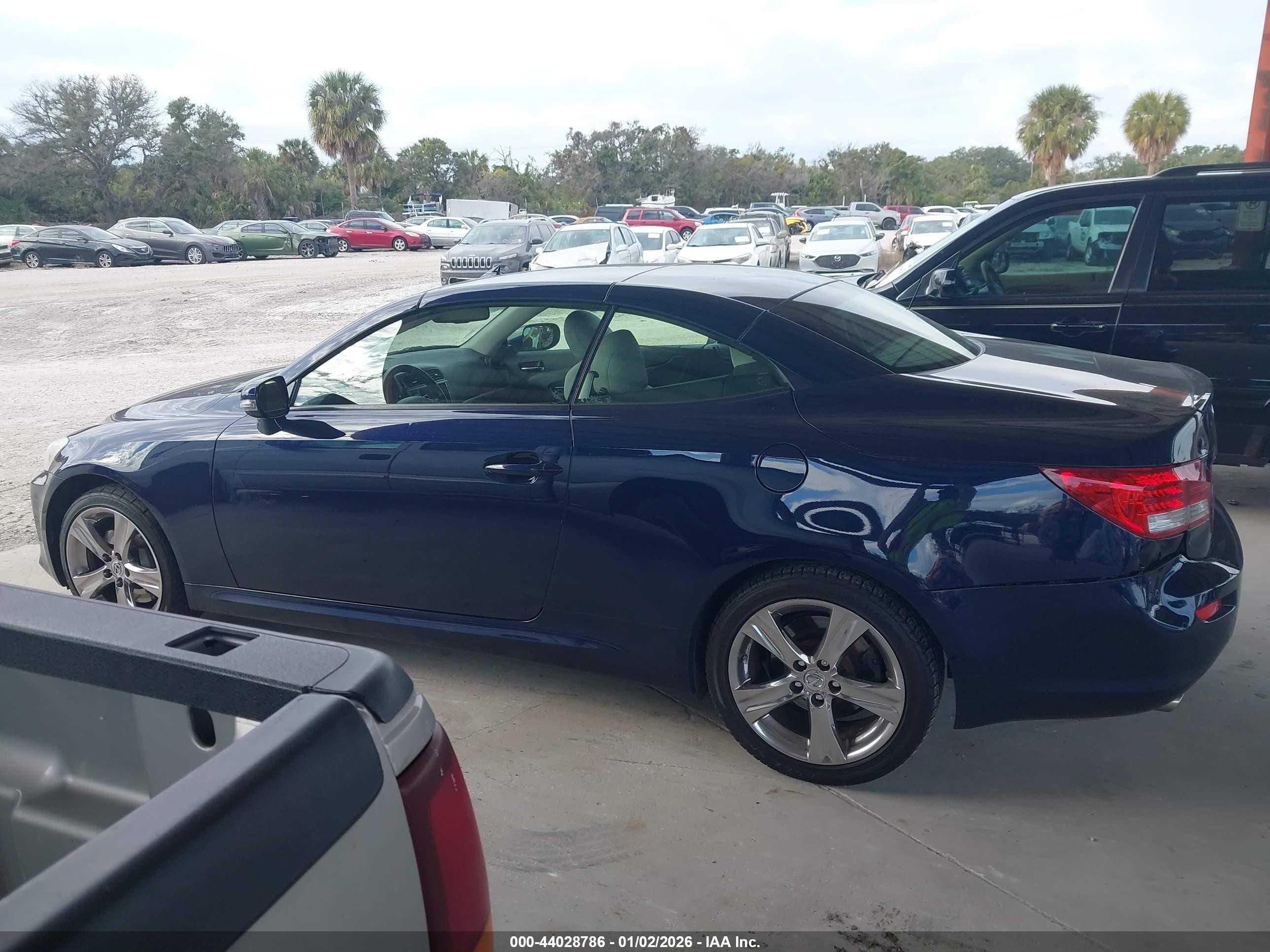 2012 Lexus Is 350c   Blue vin: JTHFE2C26C2508159