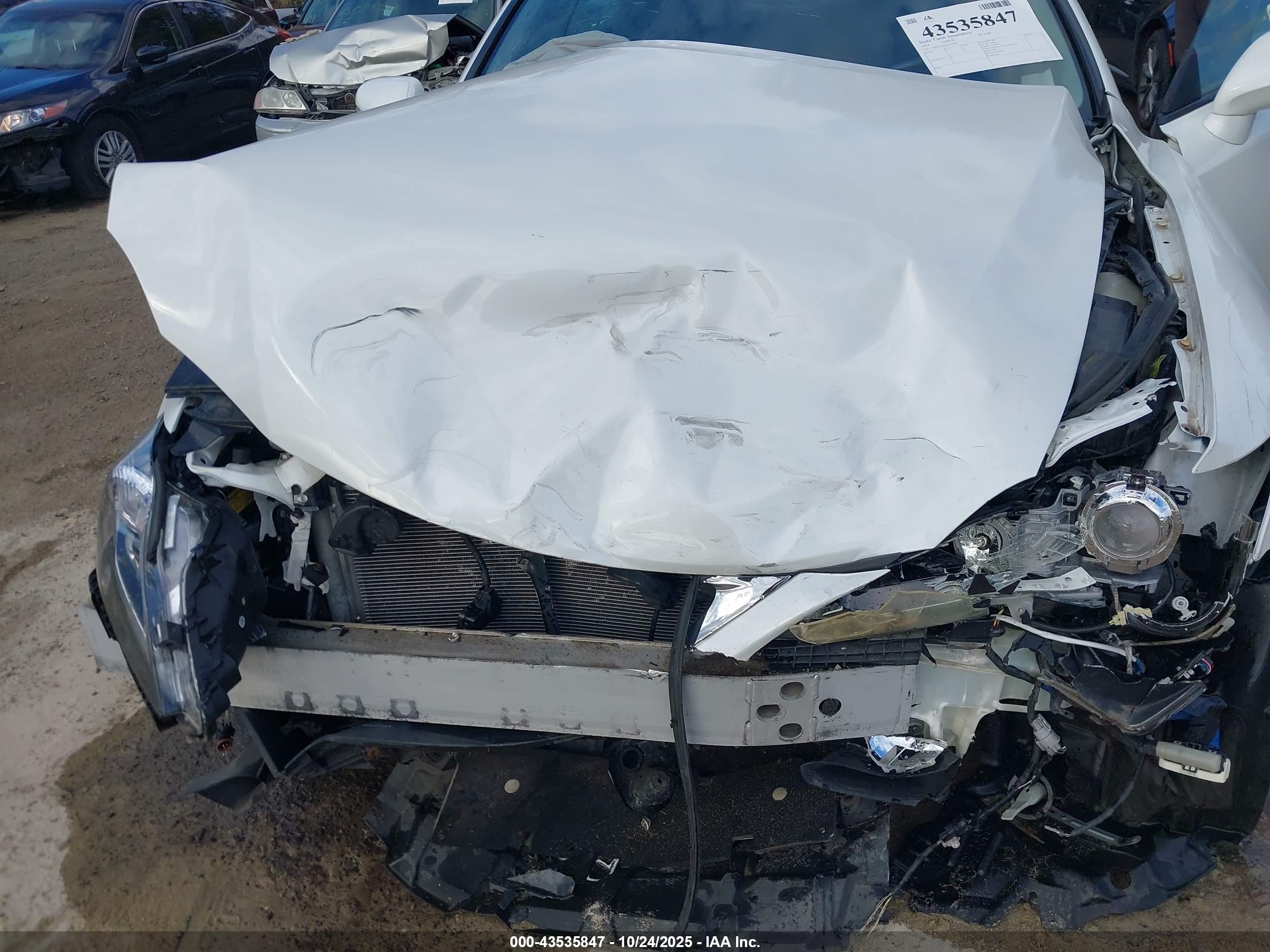 2013 Lexus Is 350c   White vin: JTHFE2C26D2509202