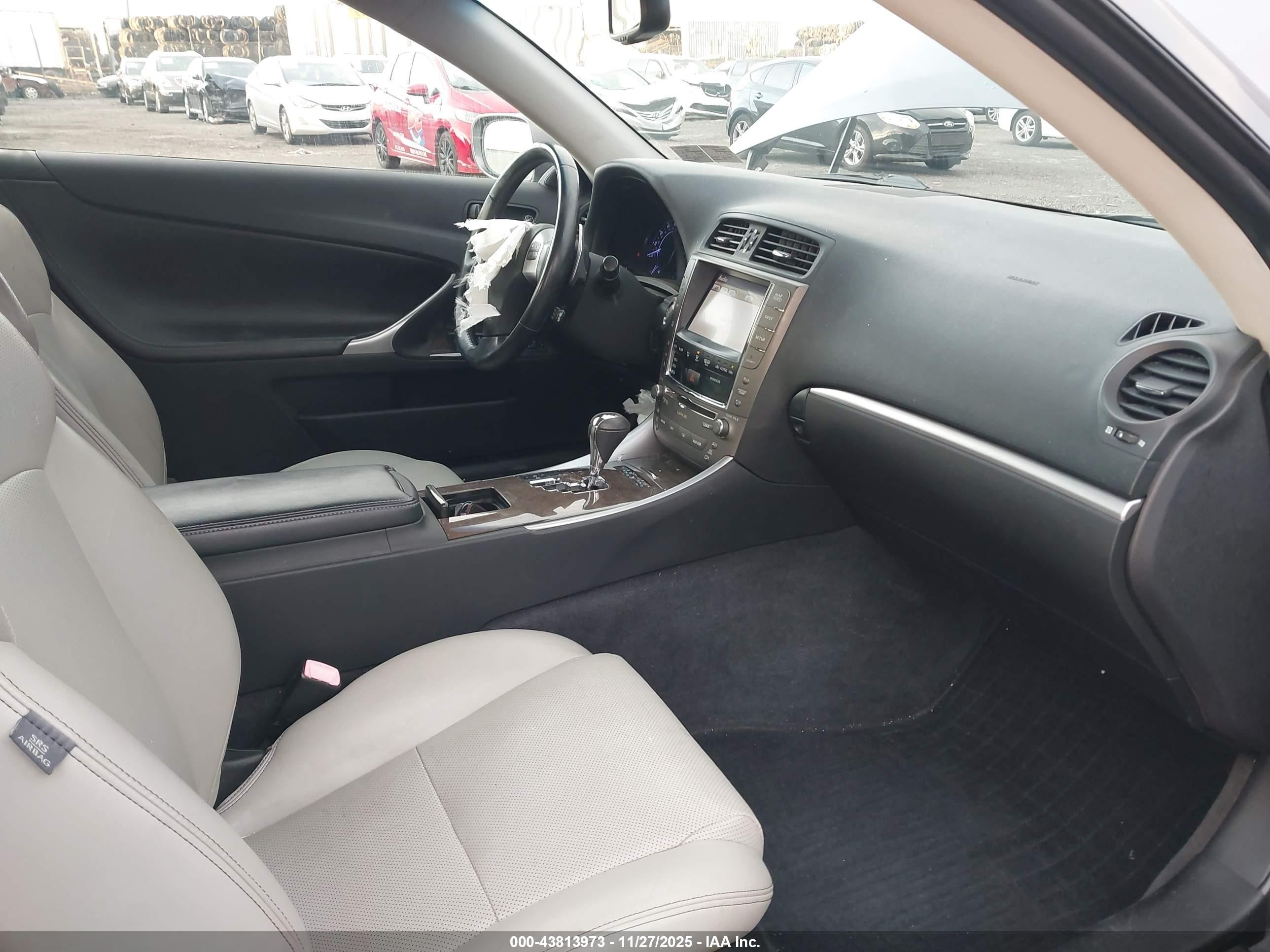2012 Lexus Is 350c   Серый vin: JTHFE2C27C2507828