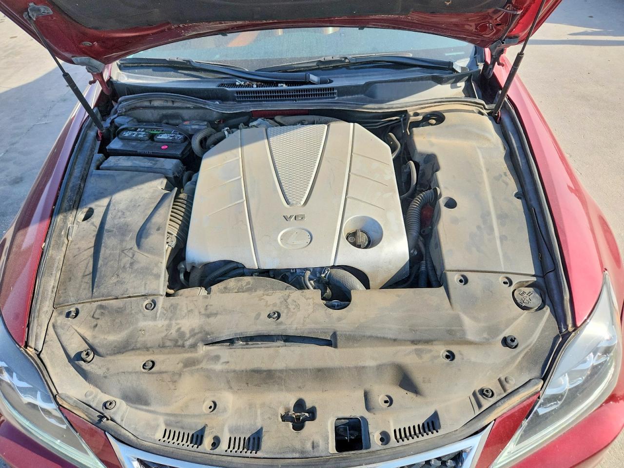 2010 Lexus Is 350 Burgundy vin: JTHFE2C28A2501663