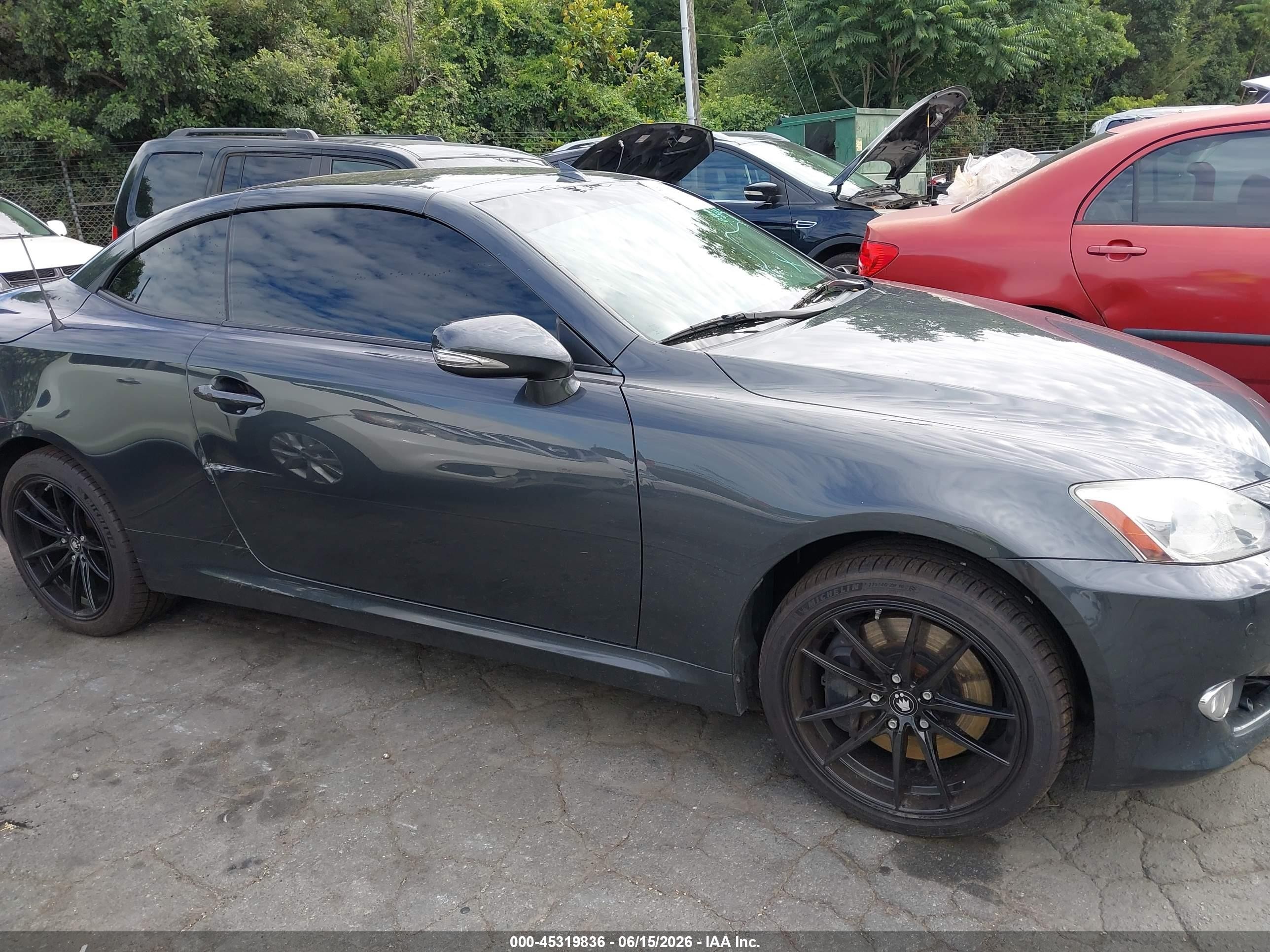 2010 Lexus Is 350c   Gray vin: JTHFE2C28A2504045