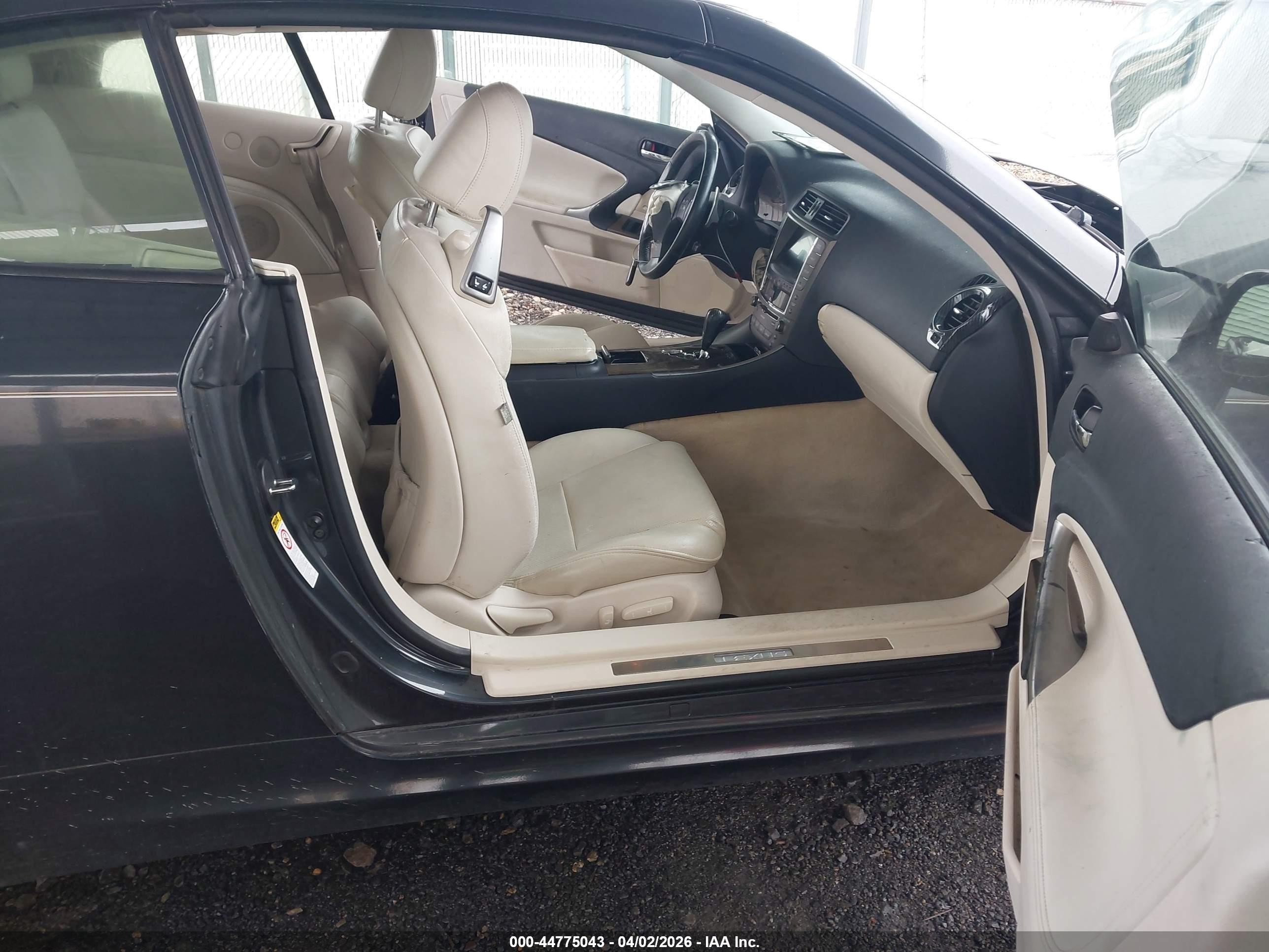 2010 Lexus Is 350c   Синий vin: JTHFE2C28A2504840