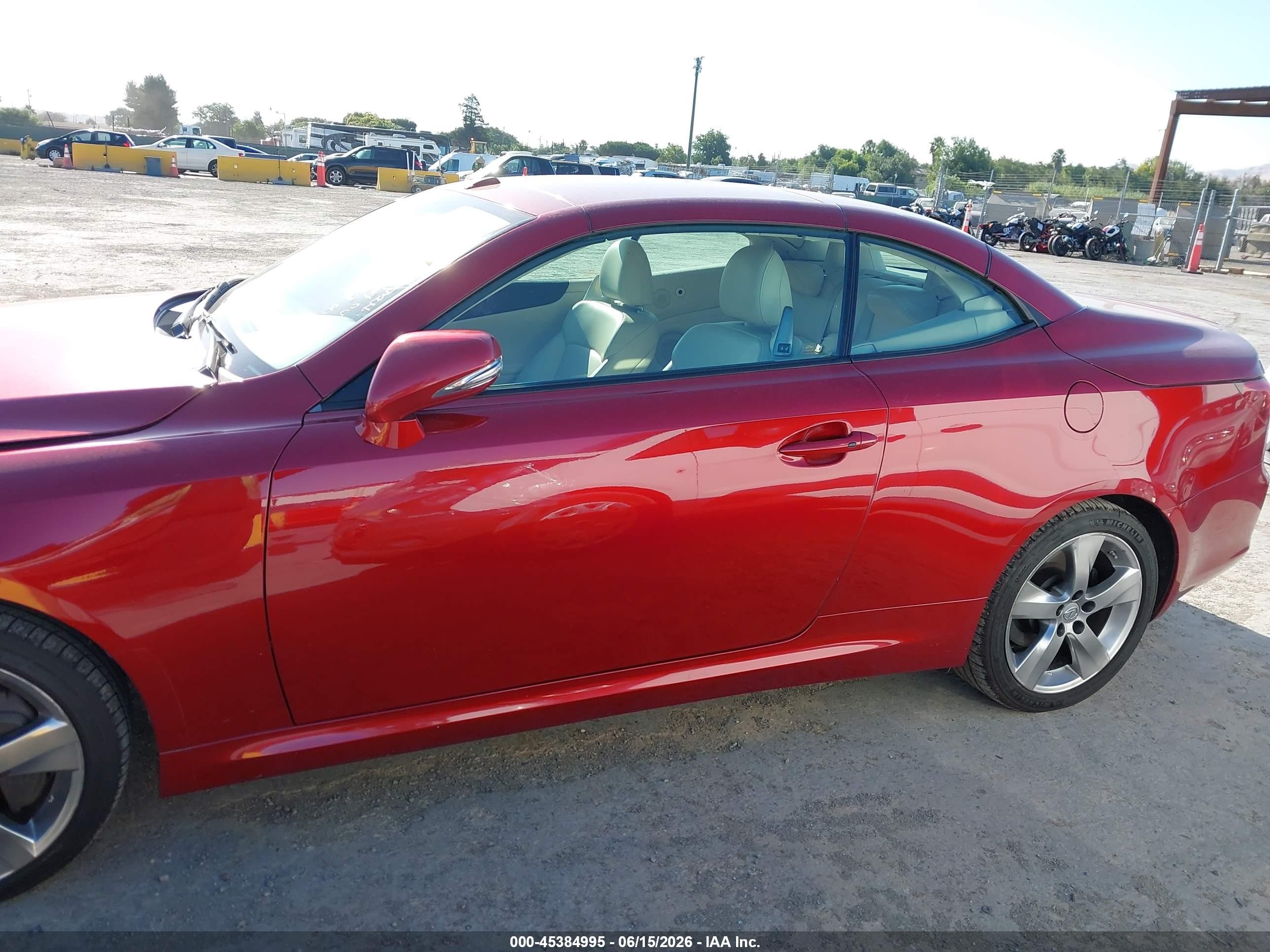 2010 Lexus Is 350c   Красный vin: JTHFE2C29A2500862