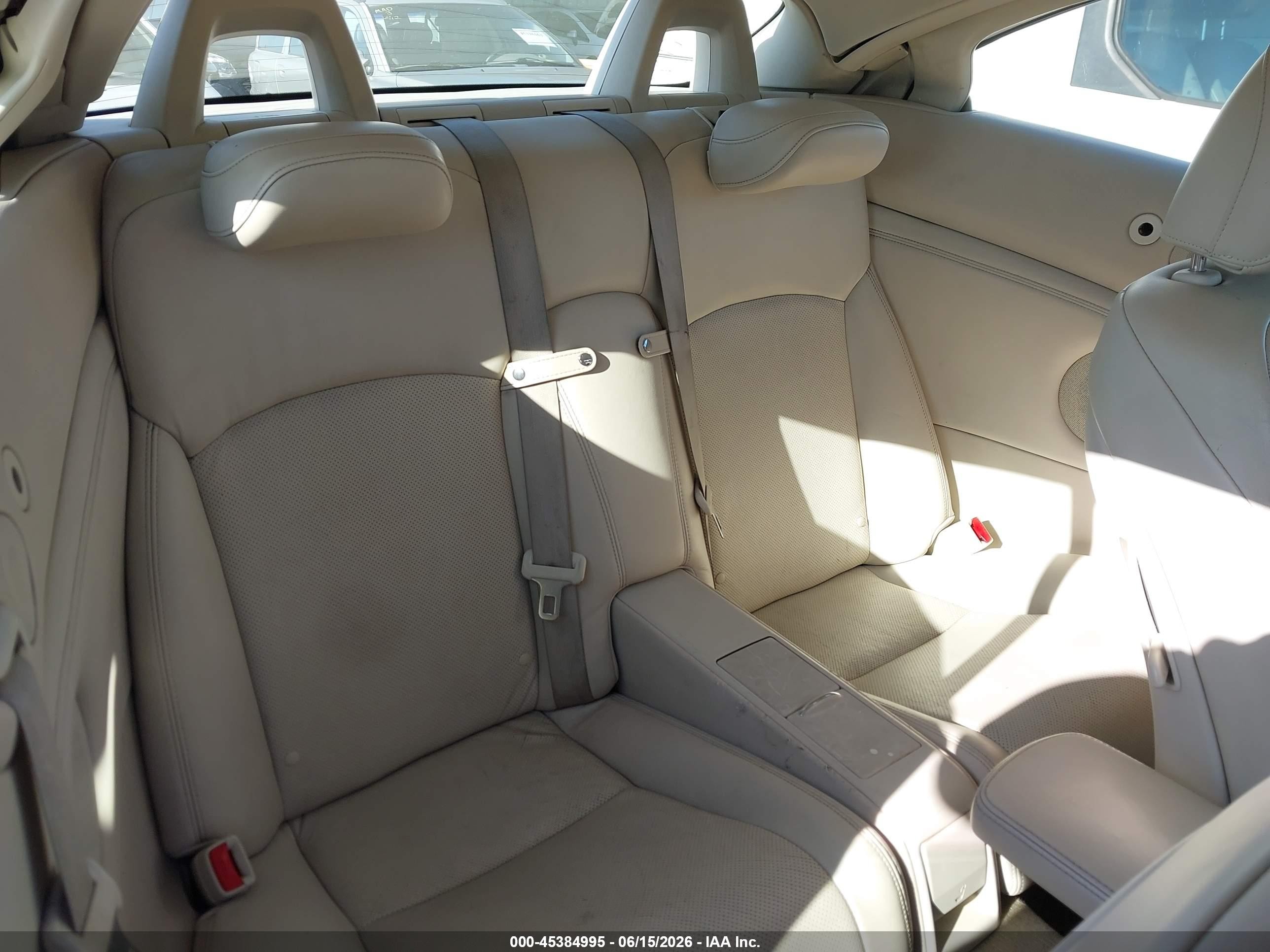 2010 Lexus Is 350c   Красный vin: JTHFE2C29A2500862