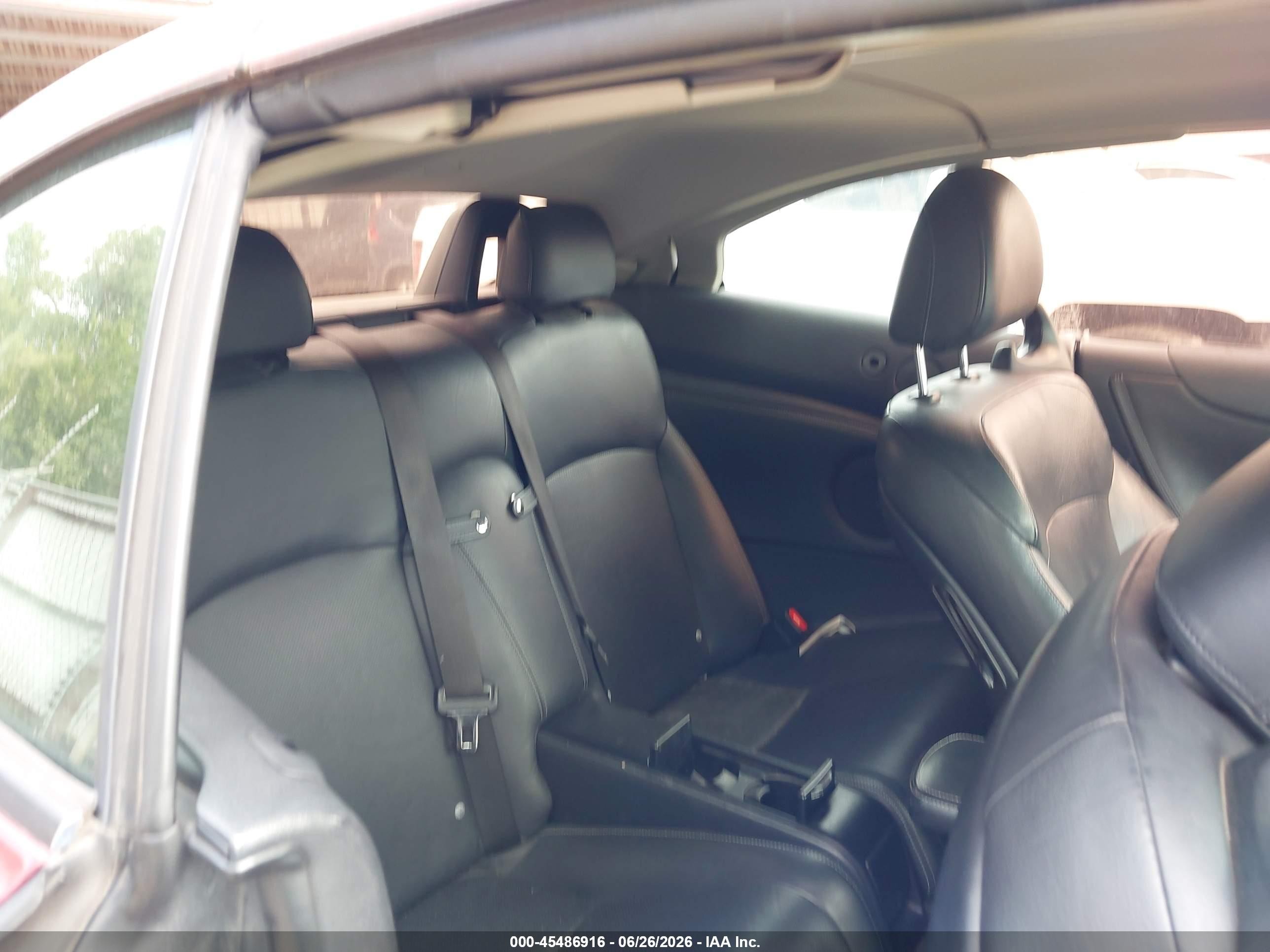 2010 Lexus Is 350c   Red vin: JTHFE2C29A2501400