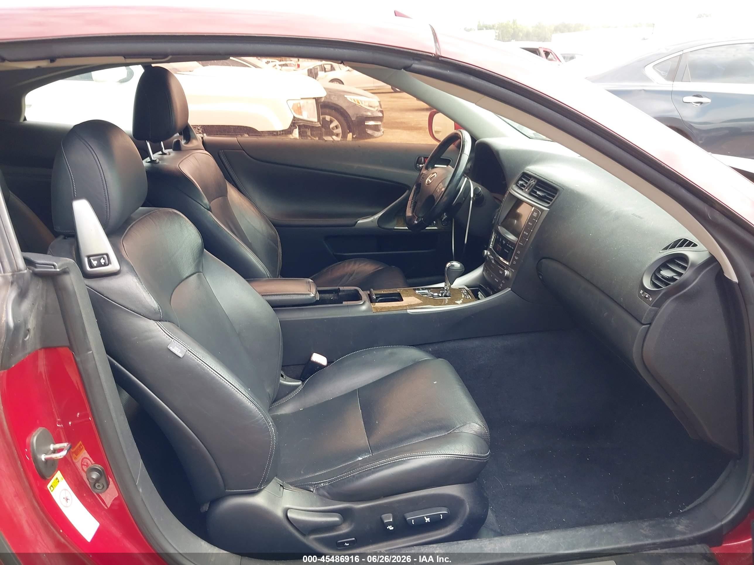 2010 Lexus Is 350c   Red vin: JTHFE2C29A2501400
