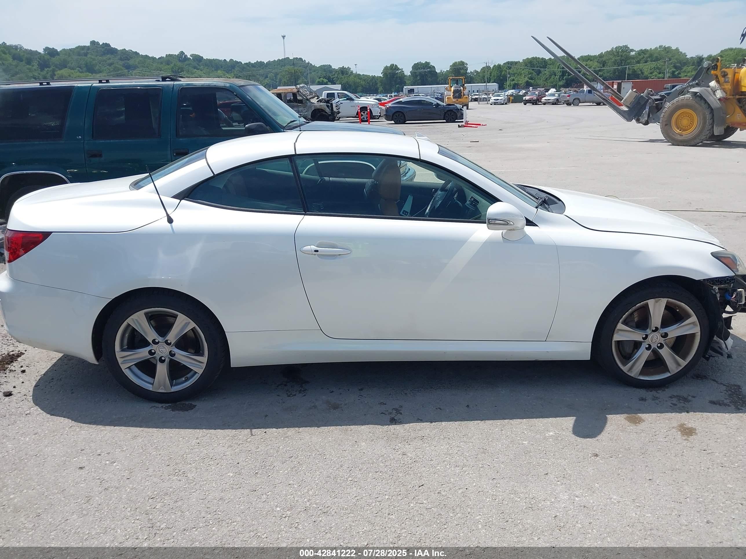 2012 Lexus Is 350c   White vin: JTHFE2C29C2508625