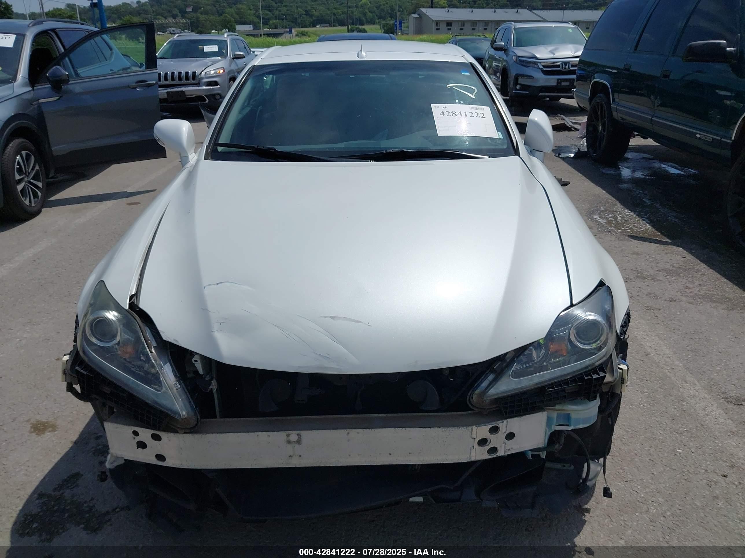 2012 Lexus Is 350c   White vin: JTHFE2C29C2508625