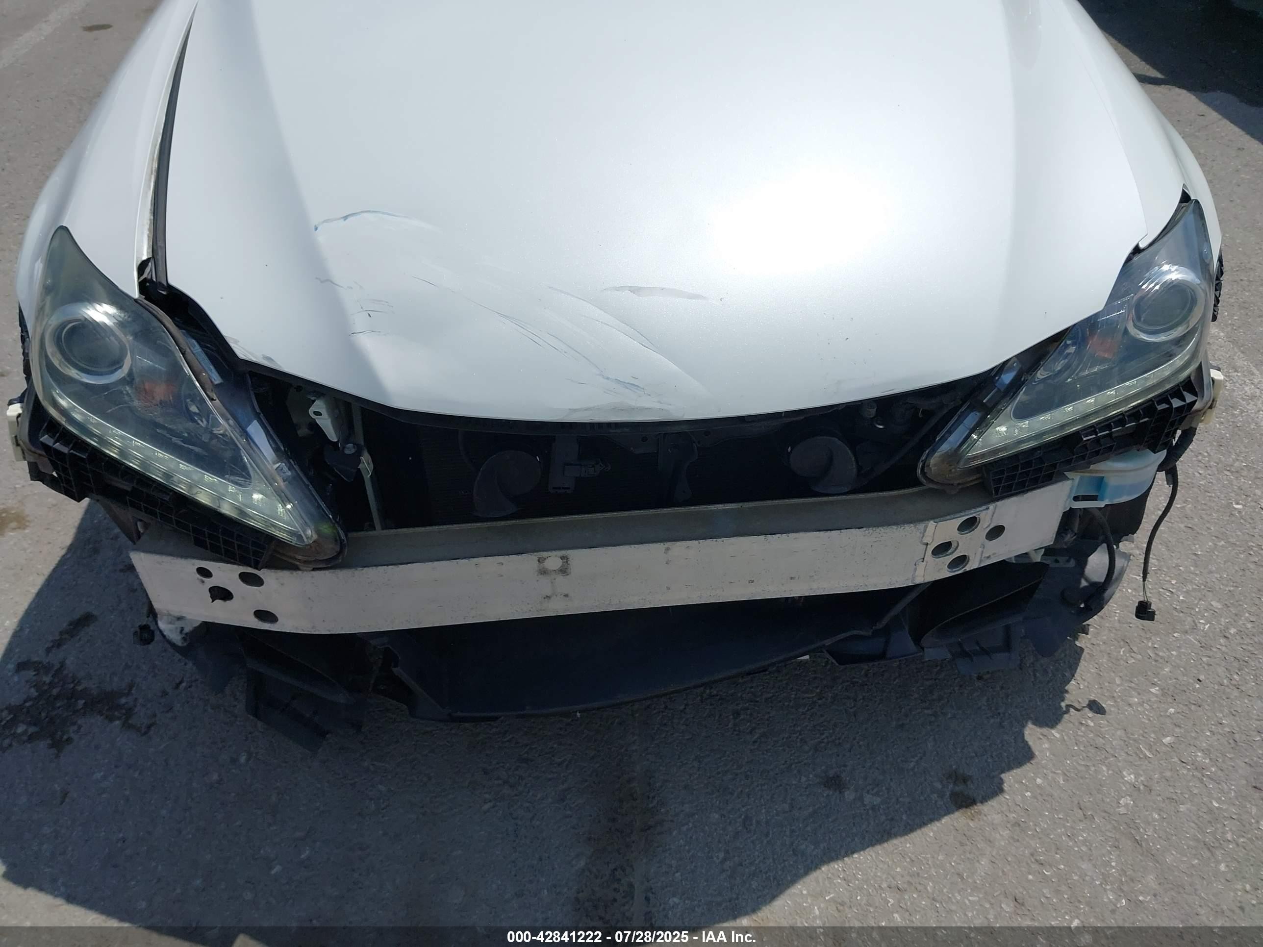 2012 Lexus Is 350c   White vin: JTHFE2C29C2508625