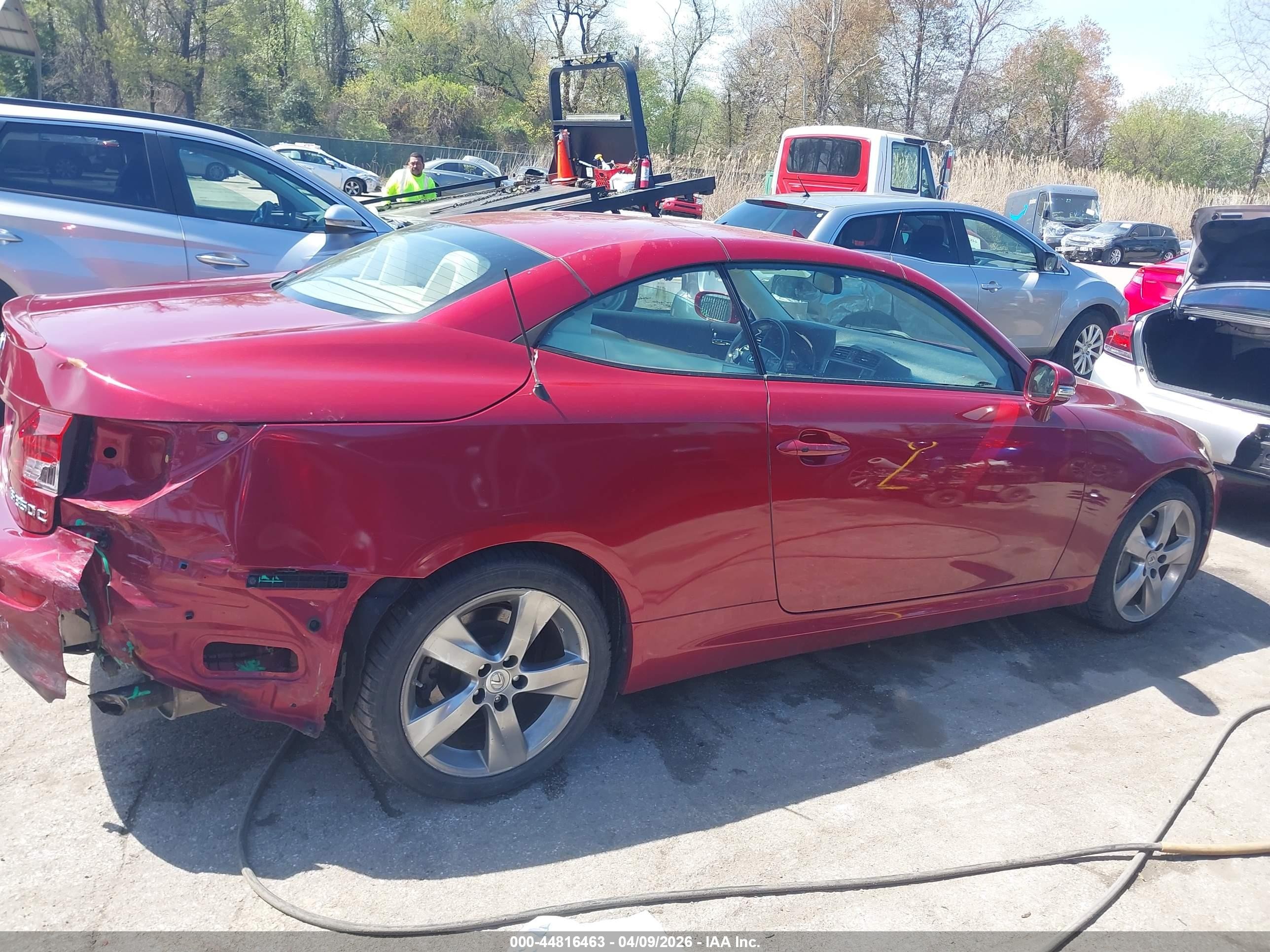 2010 Lexus Is 350c   Red vin: JTHFE2C2XA2502166