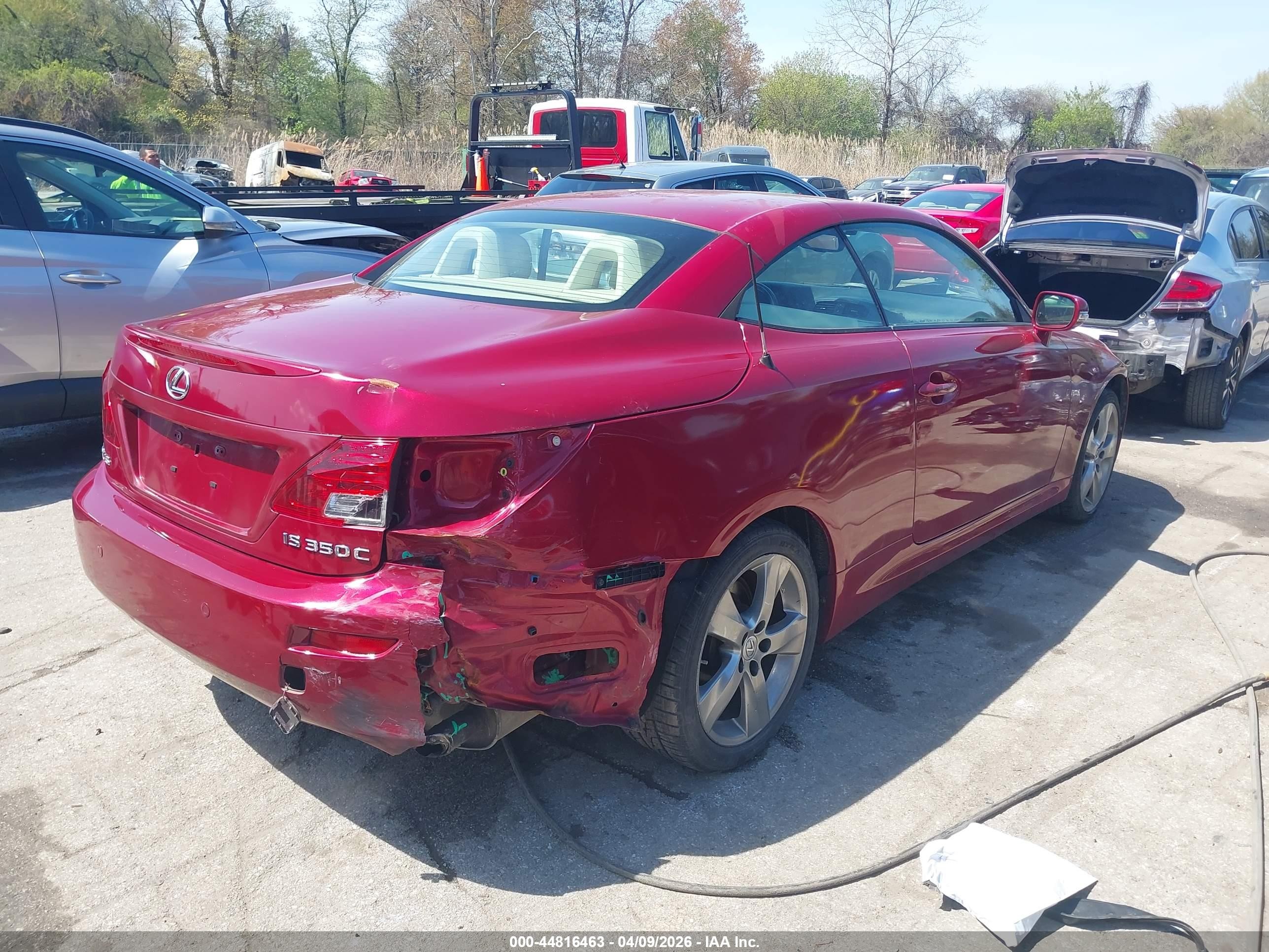 2010 Lexus Is 350c   Red vin: JTHFE2C2XA2502166