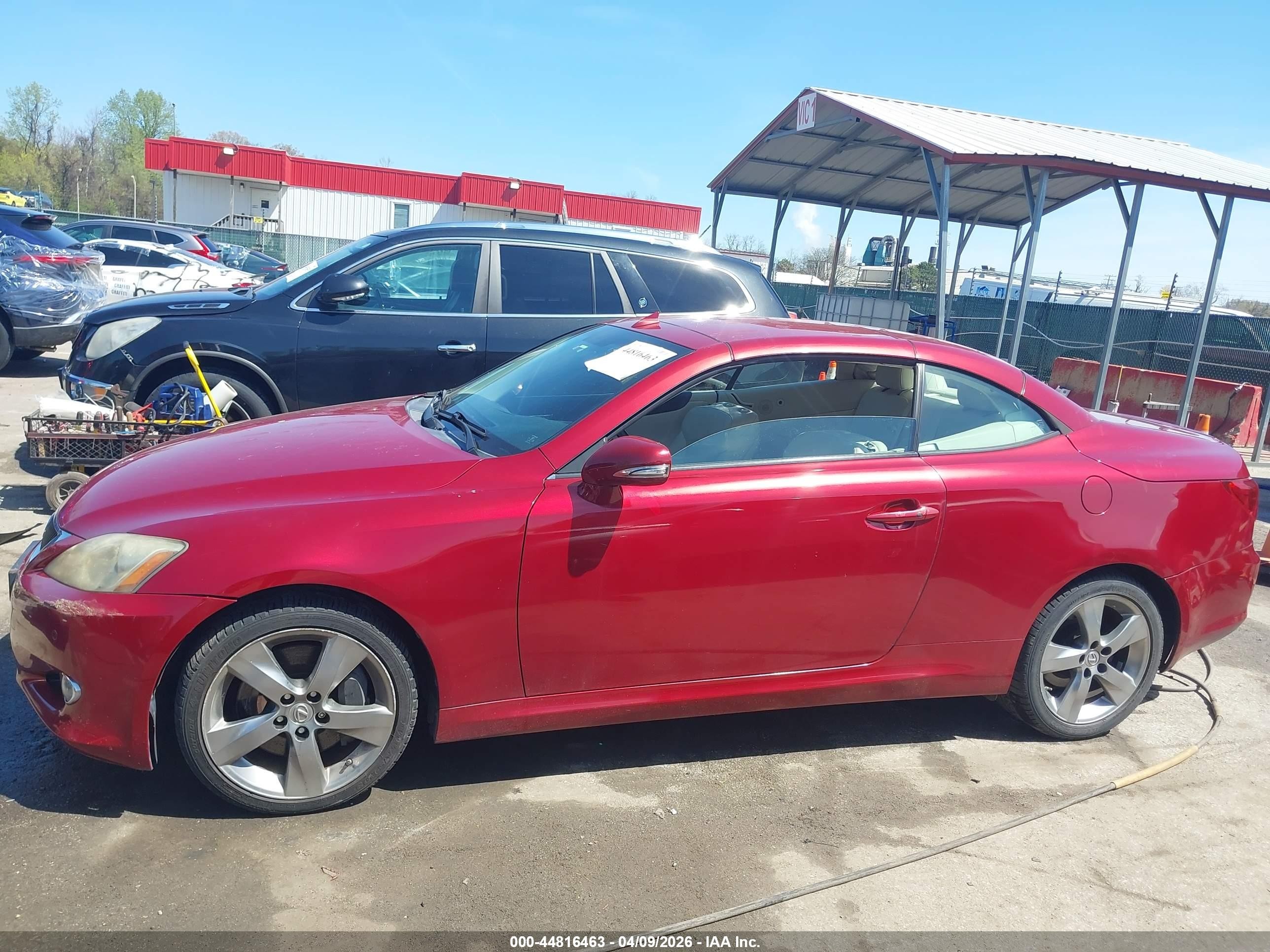 2010 Lexus Is 350c   Red vin: JTHFE2C2XA2502166