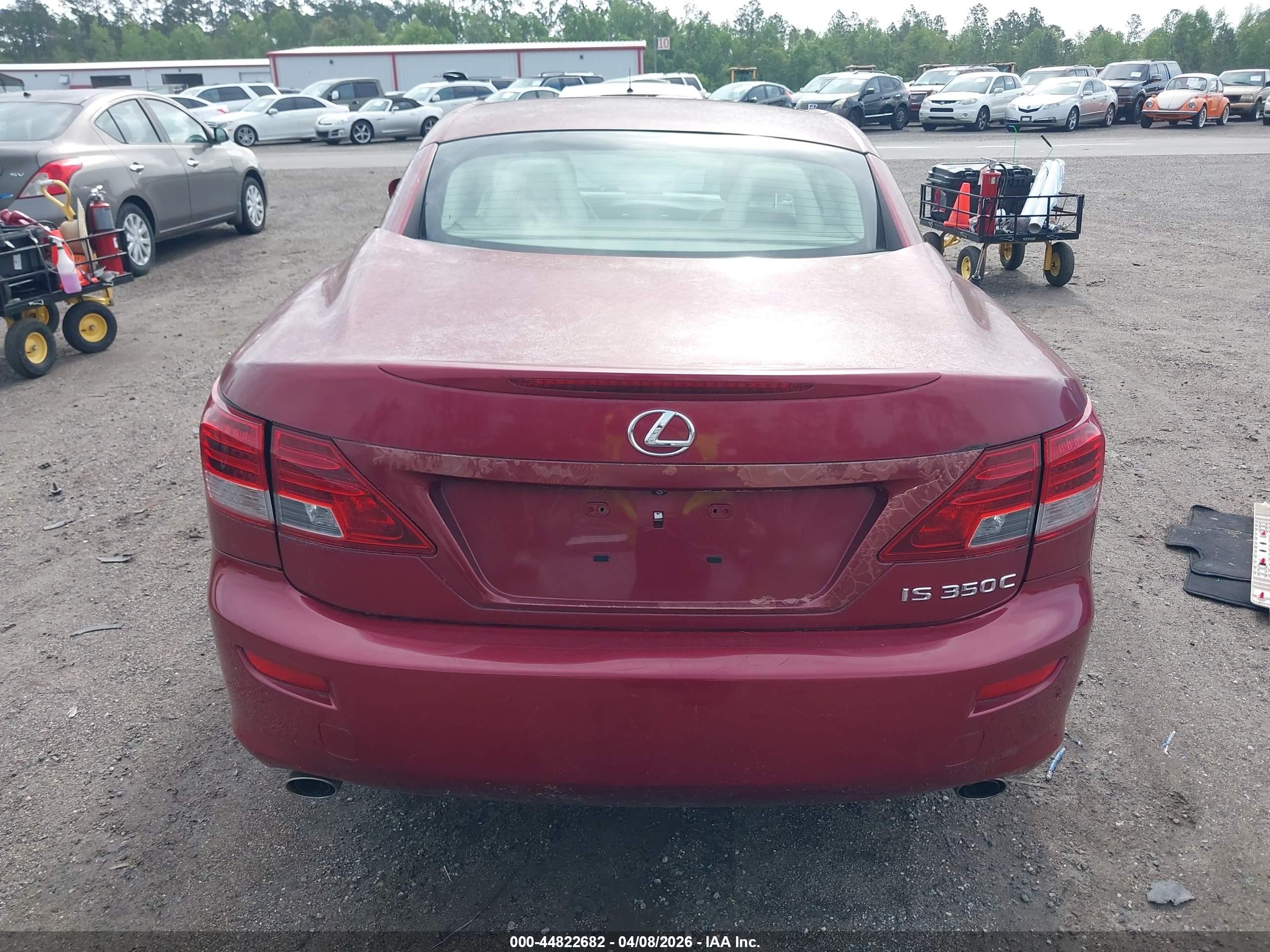 2012 Lexus Is 350c   Burgundy vin: JTHFE2C2XC2508195