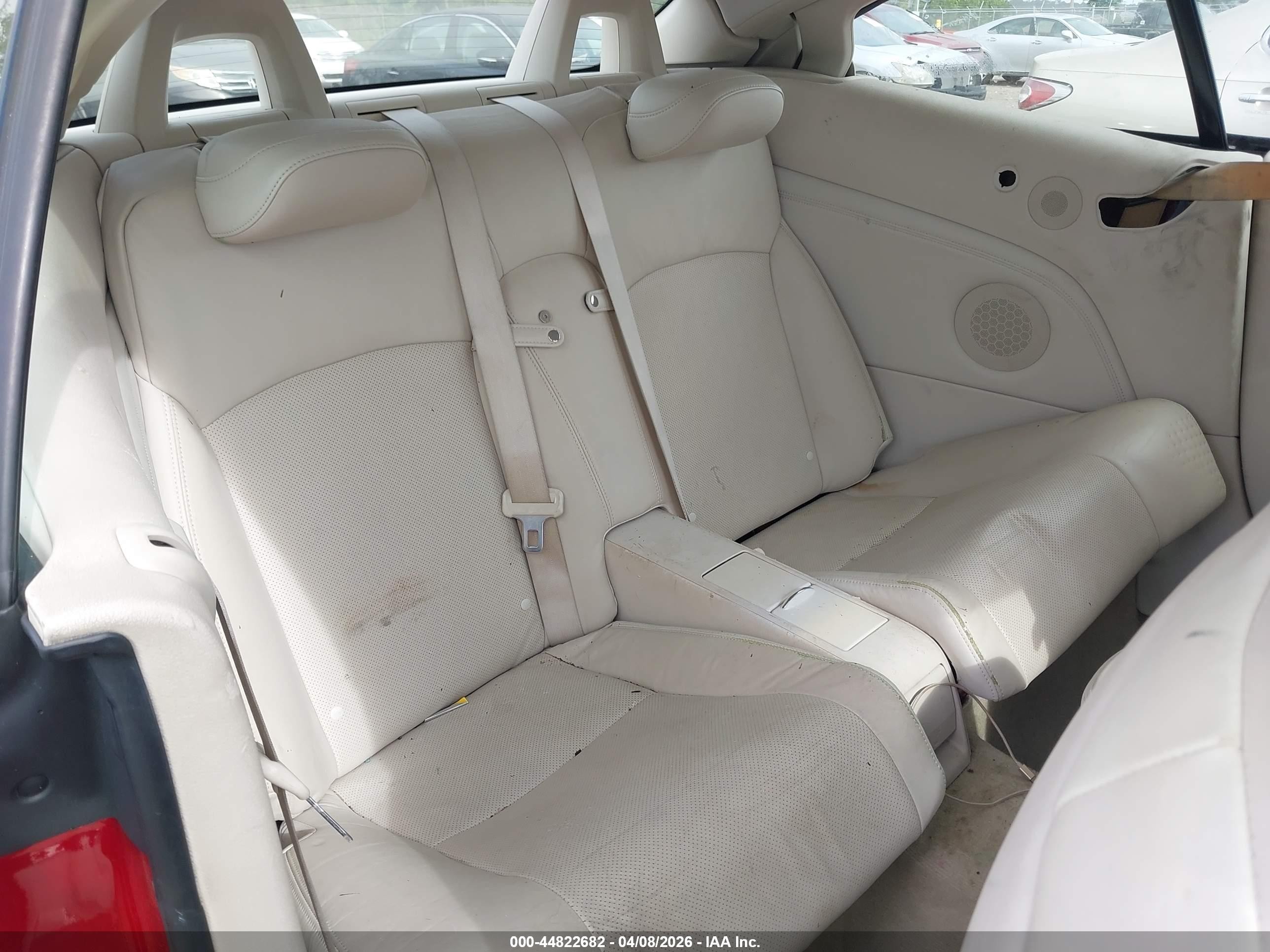 2012 Lexus Is 350c   Burgundy vin: JTHFE2C2XC2508195