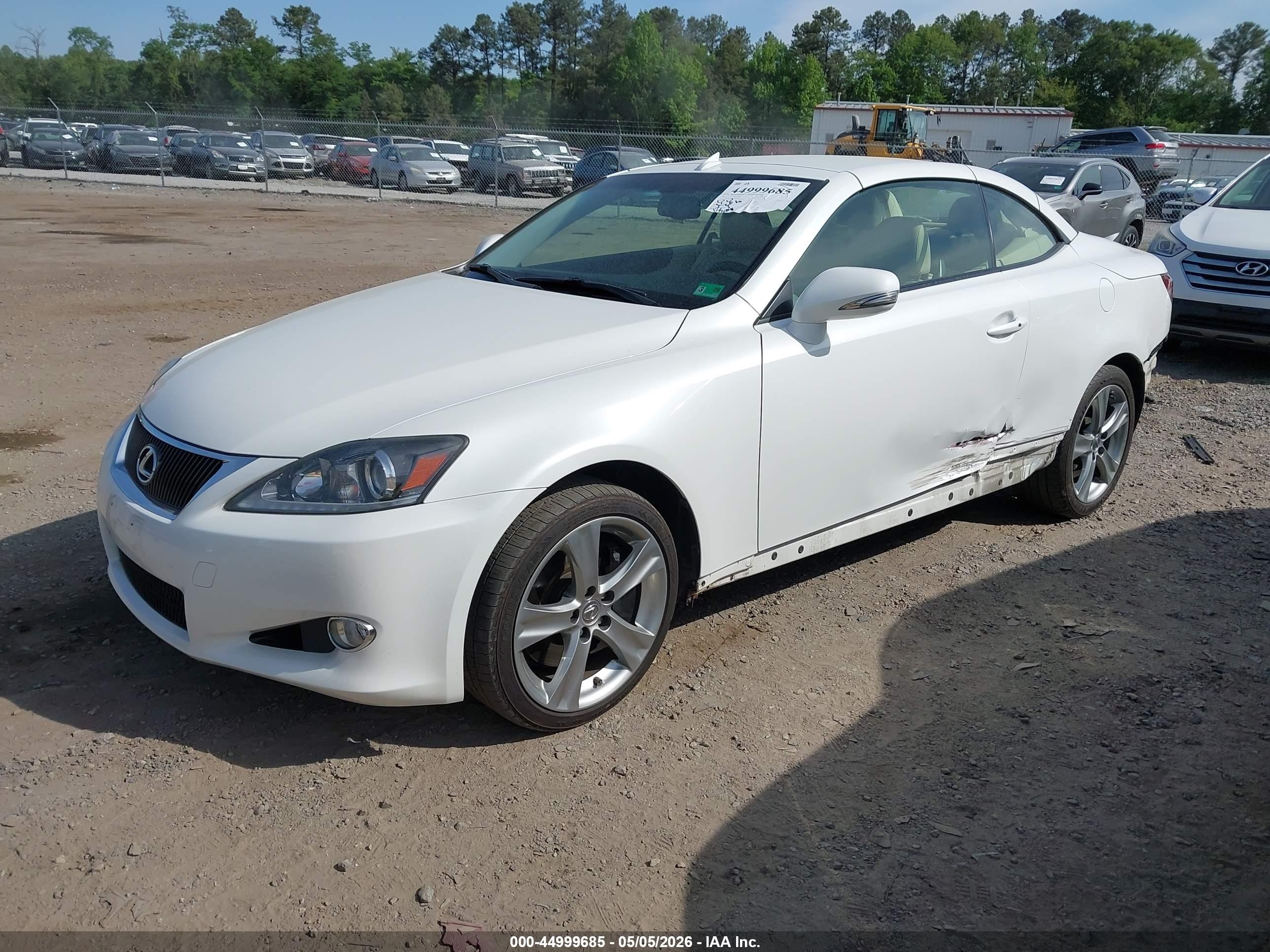 2014 Lexus Is 350c   White vin: JTHFE2C2XE2510399