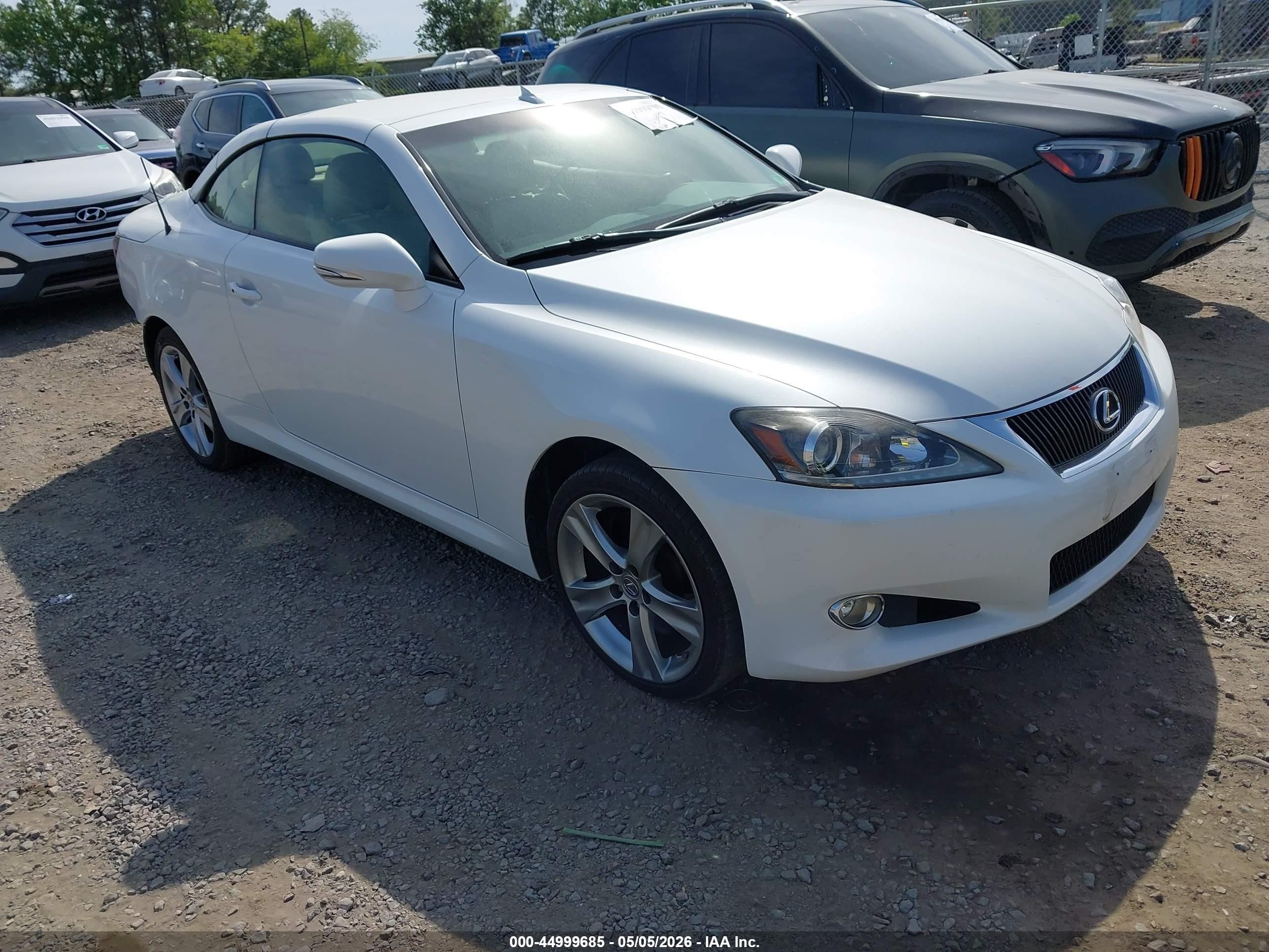 2014 Lexus Is 350c   White vin: JTHFE2C2XE2510399