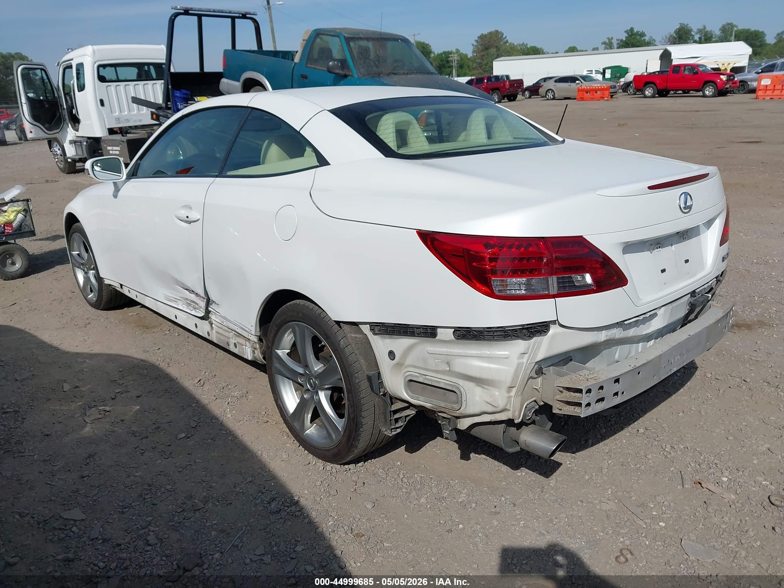 2014 Lexus Is 350c   White vin: JTHFE2C2XE2510399