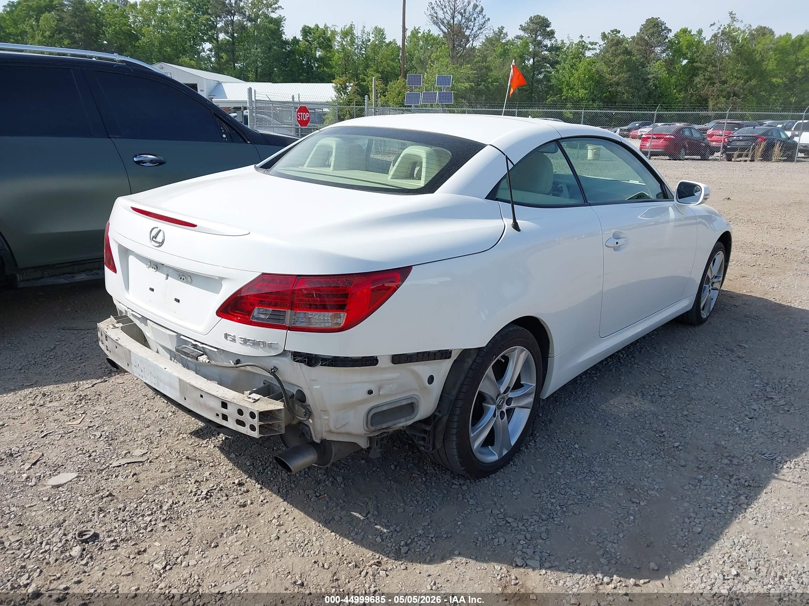 2014 Lexus Is 350c   White vin: JTHFE2C2XE2510399