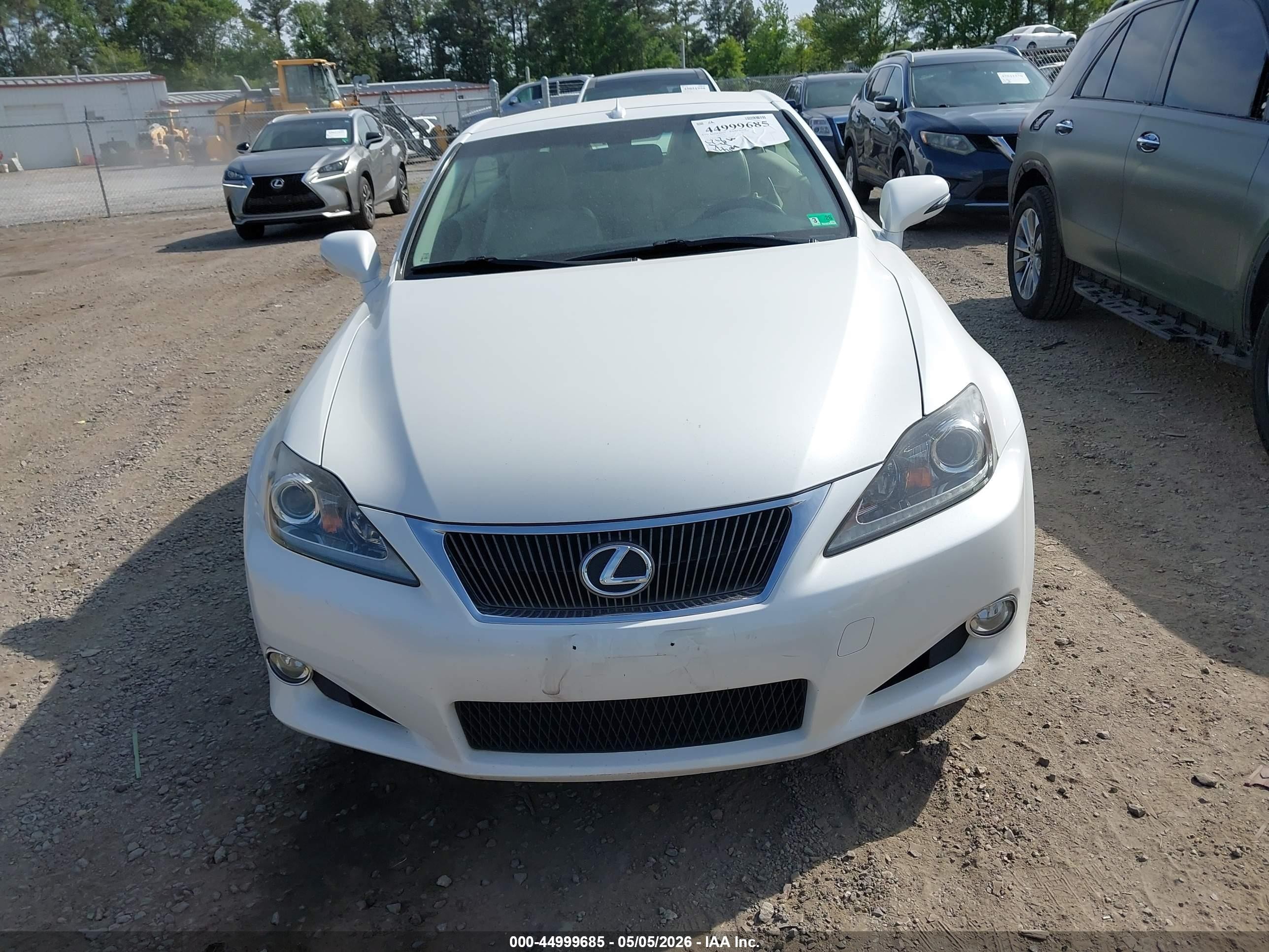 2014 Lexus Is 350c   White vin: JTHFE2C2XE2510399