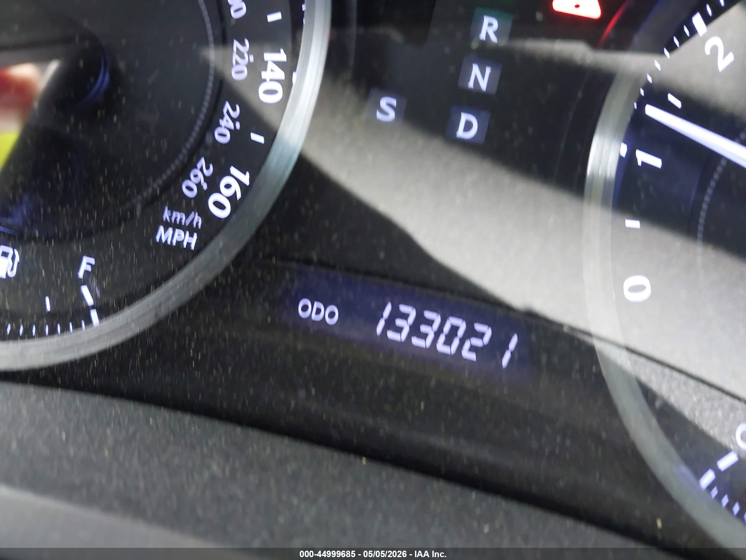 2014 Lexus Is 350c   White vin: JTHFE2C2XE2510399