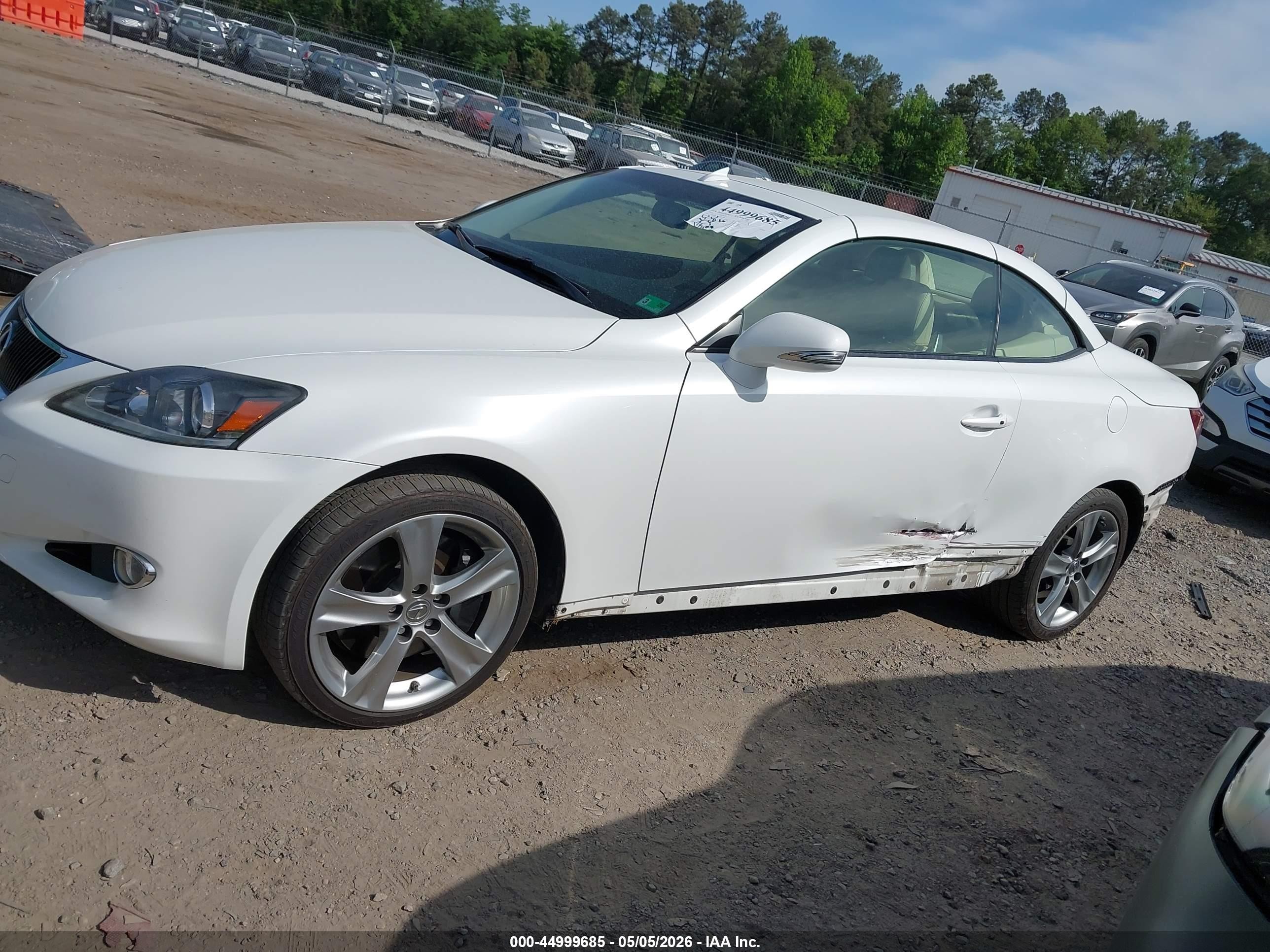 2014 Lexus Is 350c   White vin: JTHFE2C2XE2510399