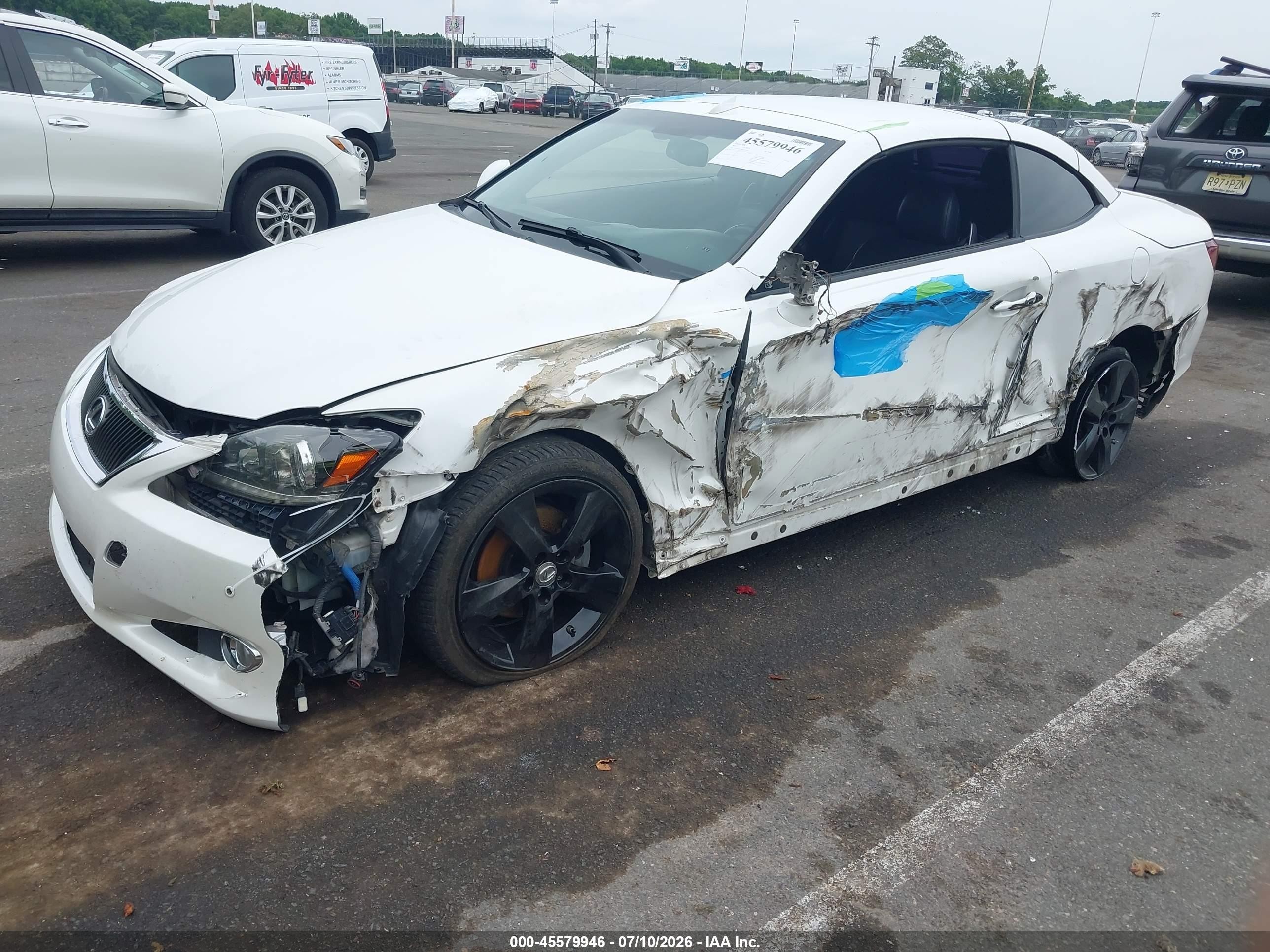 2012 Lexus Is 250c   Белый vin: JTHFF2C20C2522099
