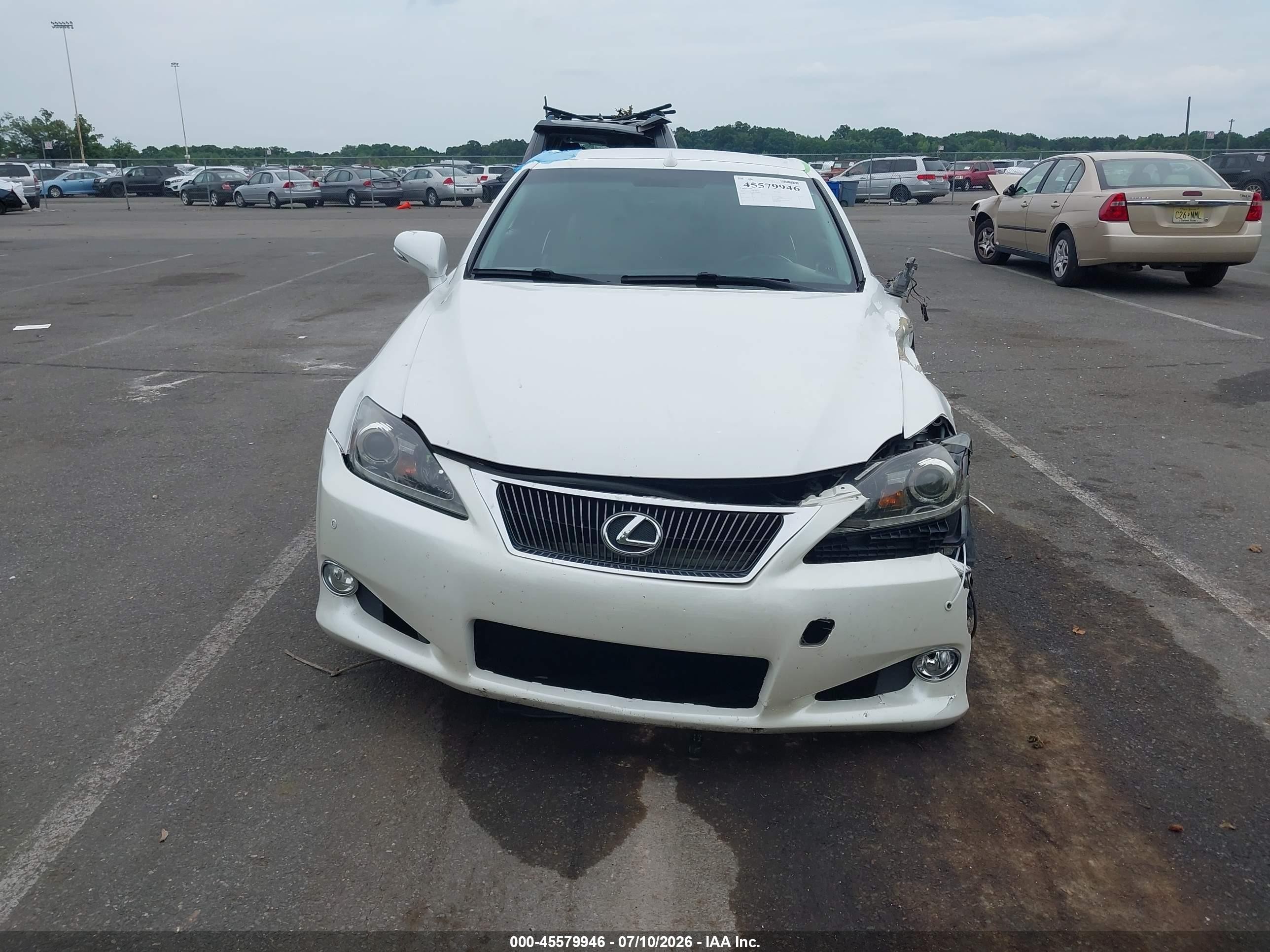 2012 Lexus Is 250c   Белый vin: JTHFF2C20C2522099
