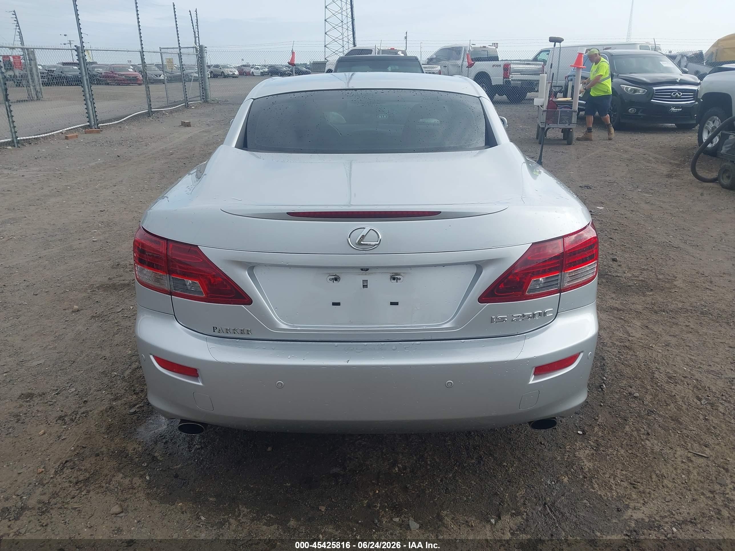 2014 Lexus Is 250c   Silver vin: JTHFF2C20E2529816