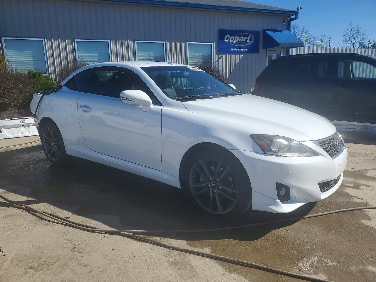 2014 Lexus Is 250c Base White vin: JTHFF2C20E2530190