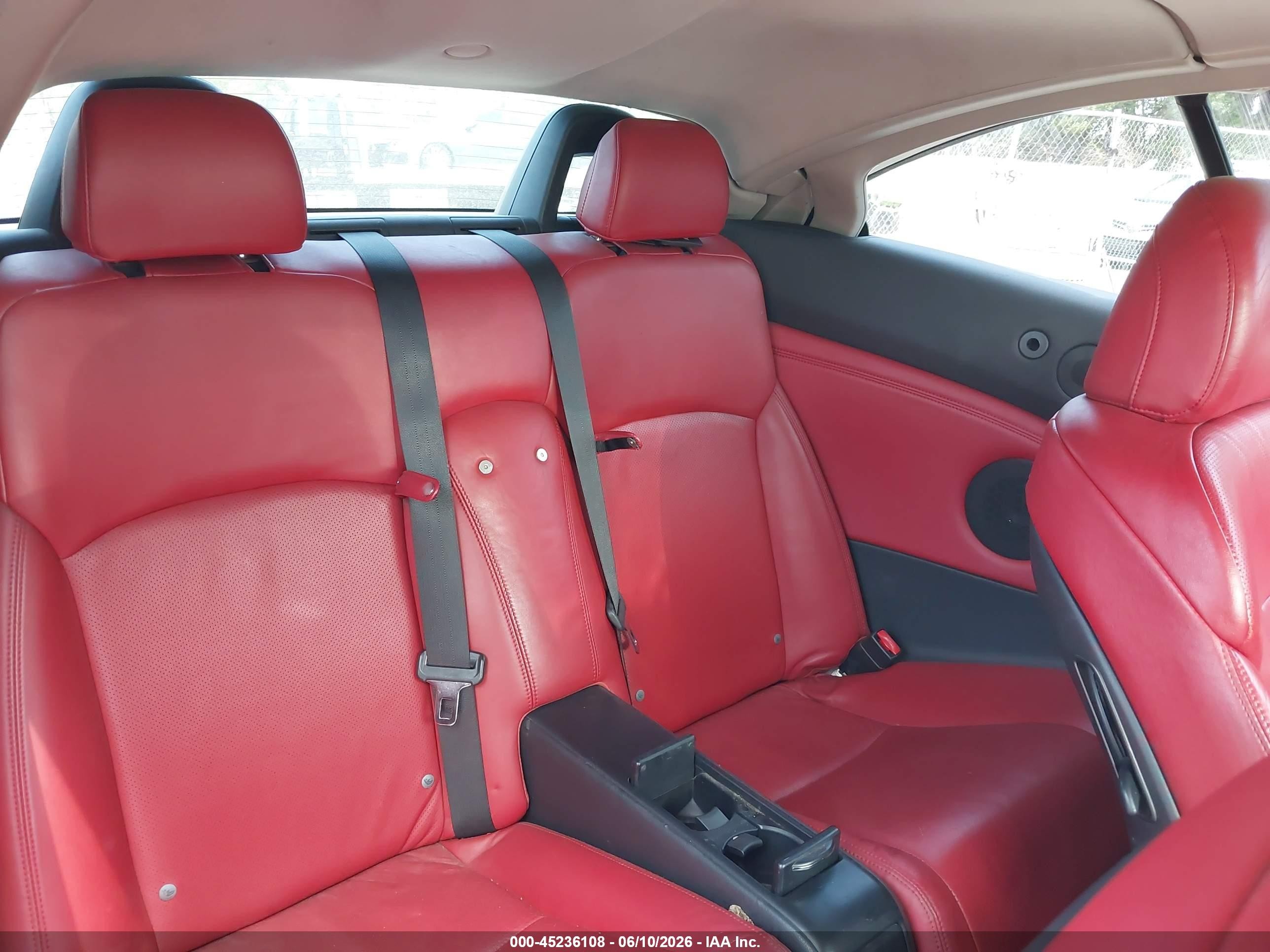 2015 Lexus Is 250c   White vin: JTHFF2C21F2532662