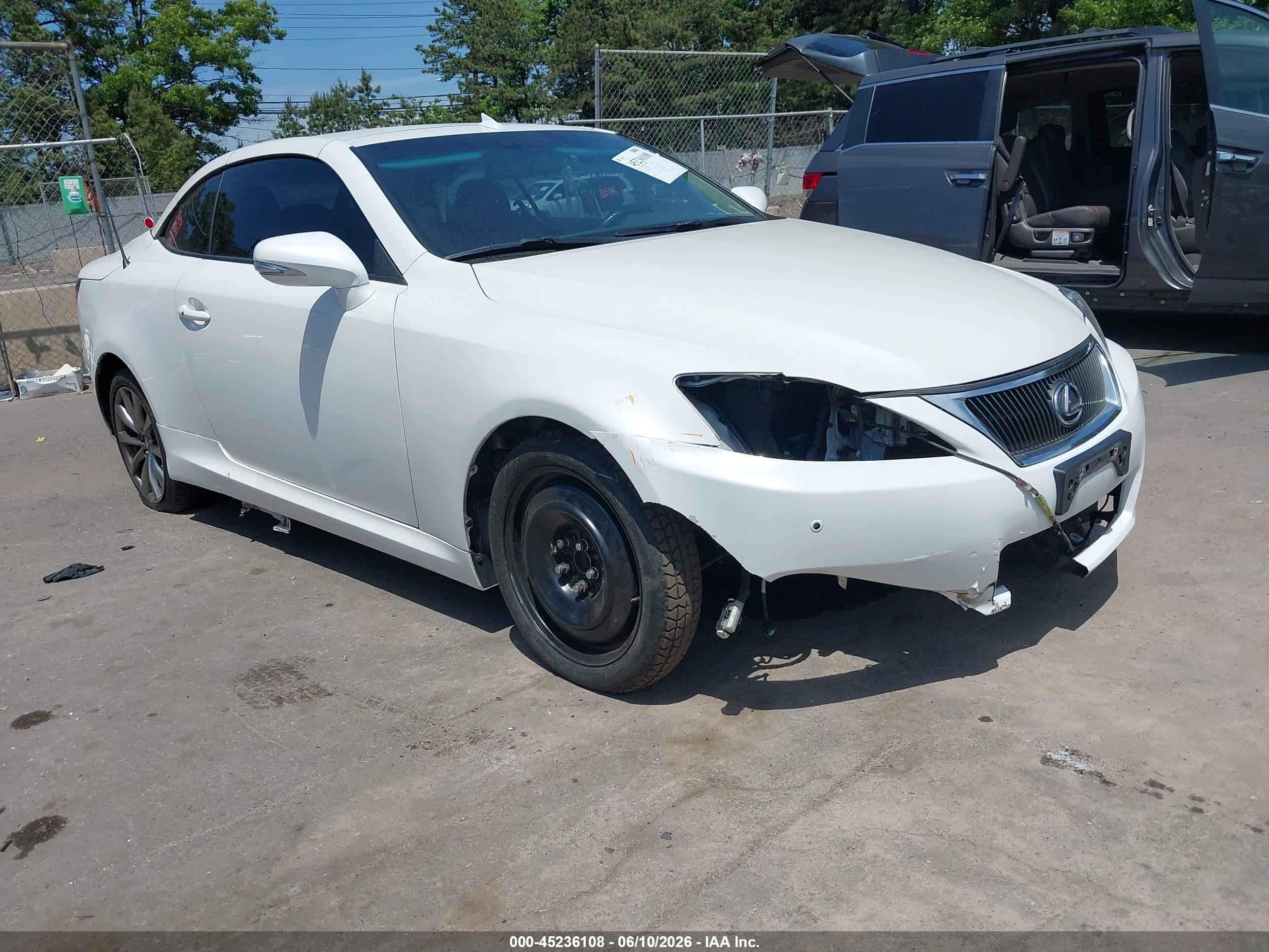 2015 Lexus Is 250c   White vin: JTHFF2C21F2532662
