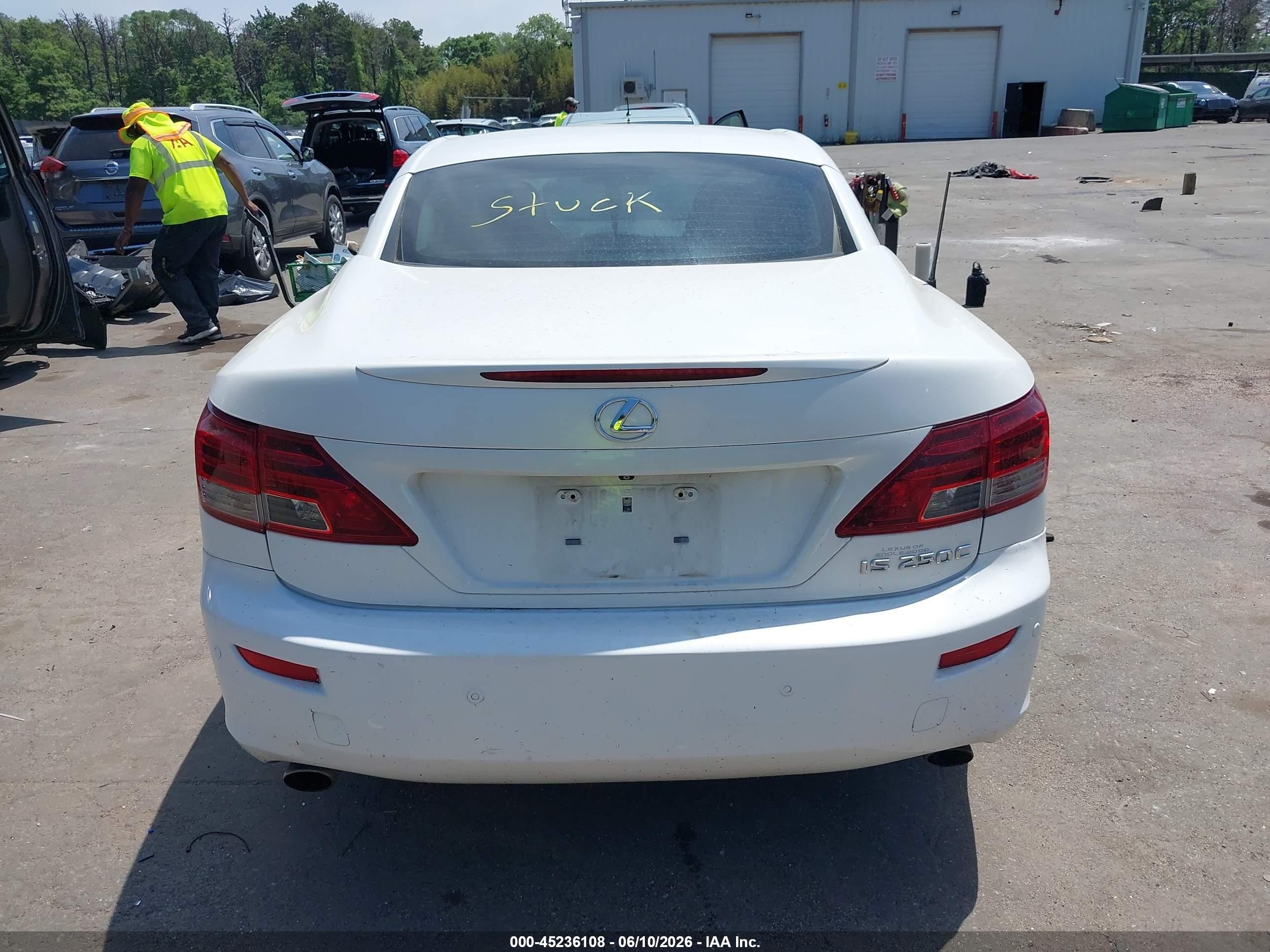 2015 Lexus Is 250c   White vin: JTHFF2C21F2532662