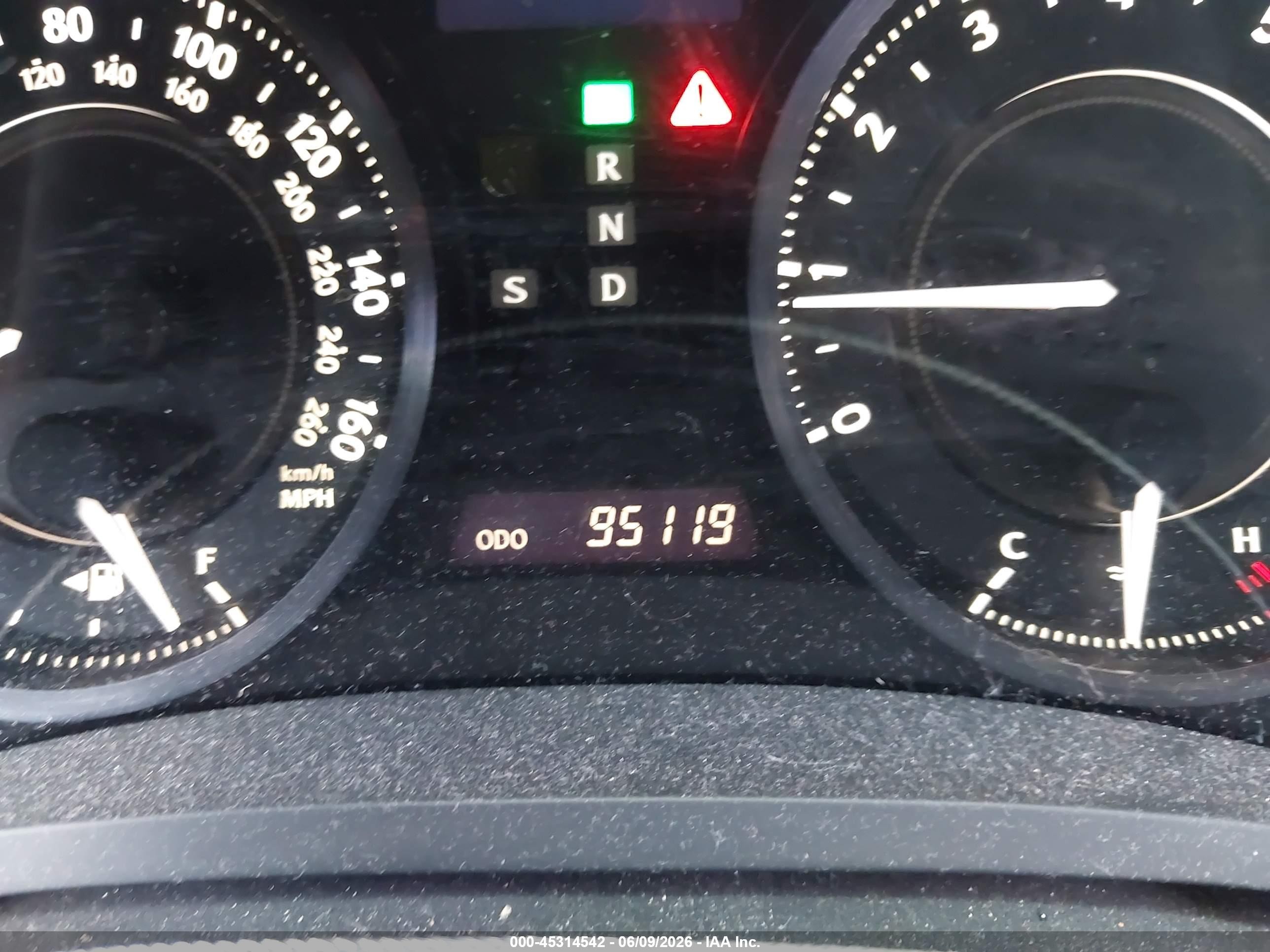 2010 Lexus Is 250c   Silver vin: JTHFF2C22A2513661