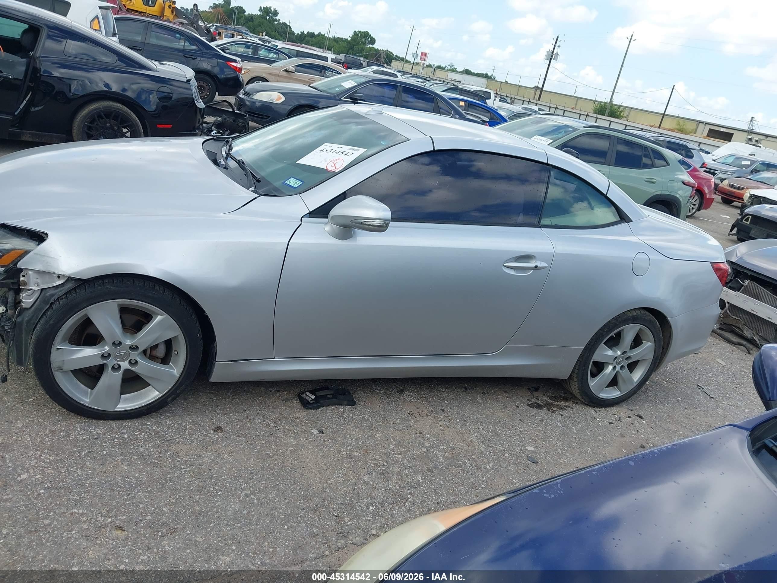 2010 Lexus Is 250c   Silver vin: JTHFF2C22A2513661