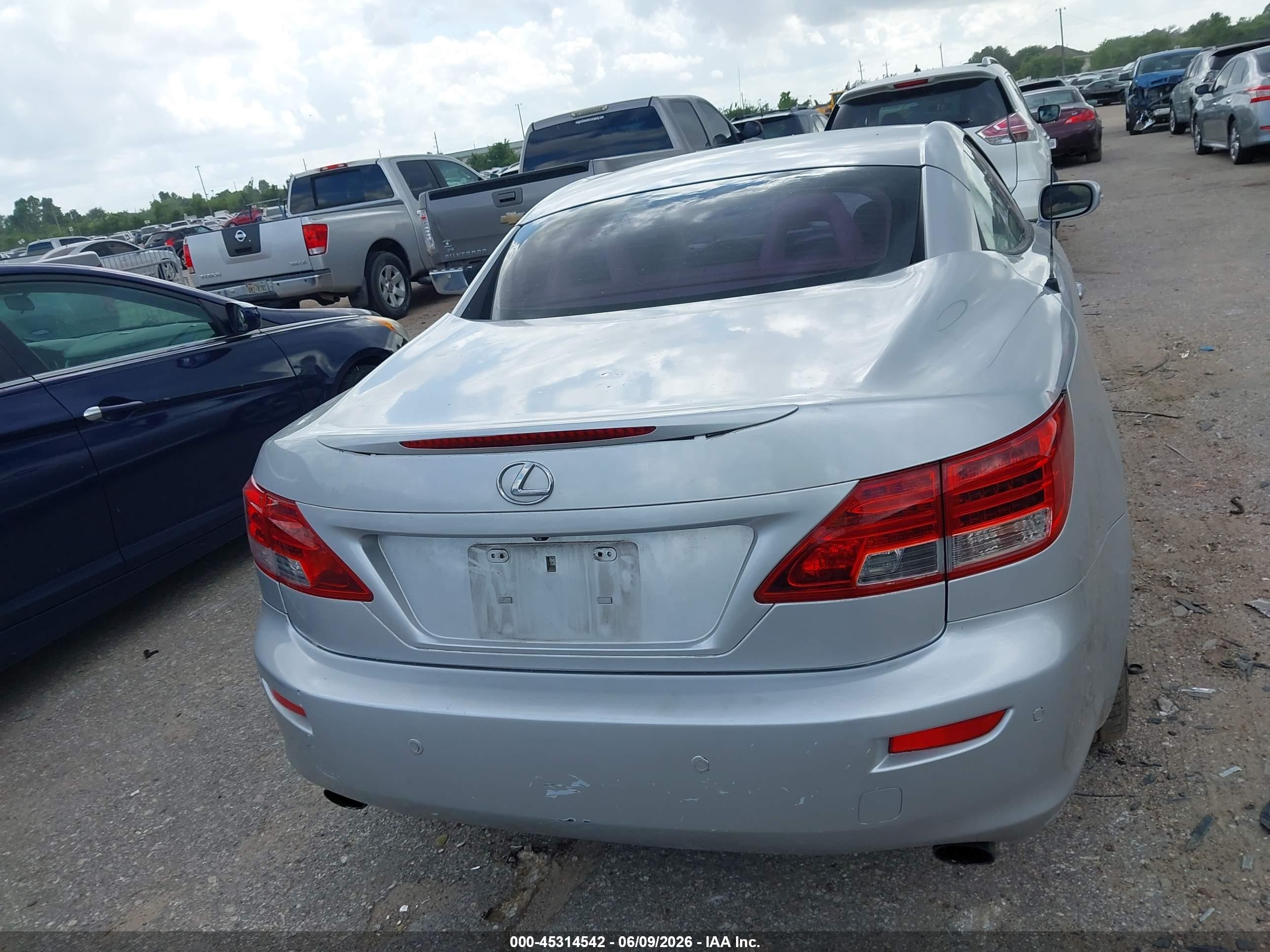 2010 Lexus Is 250c   Silver vin: JTHFF2C22A2513661