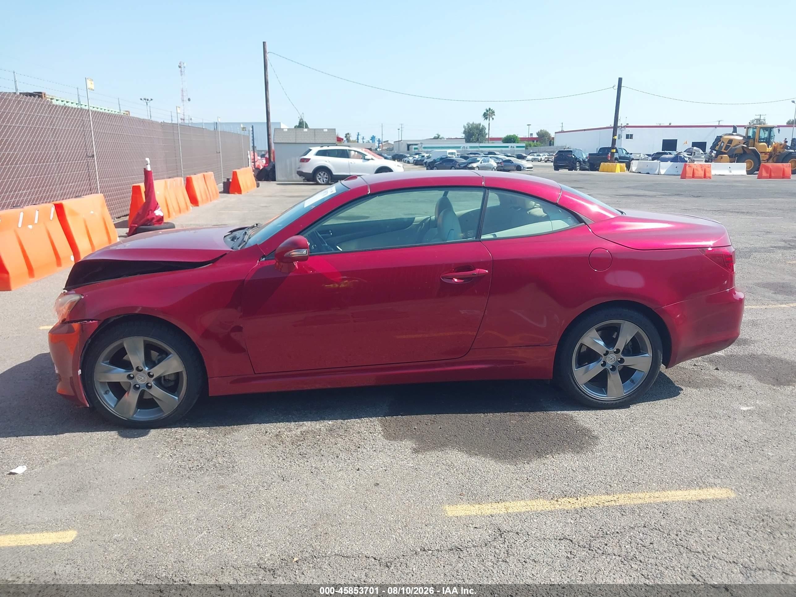 2010 Lexus Is 250c   Maroon vin: JTHFF2C23A2503544