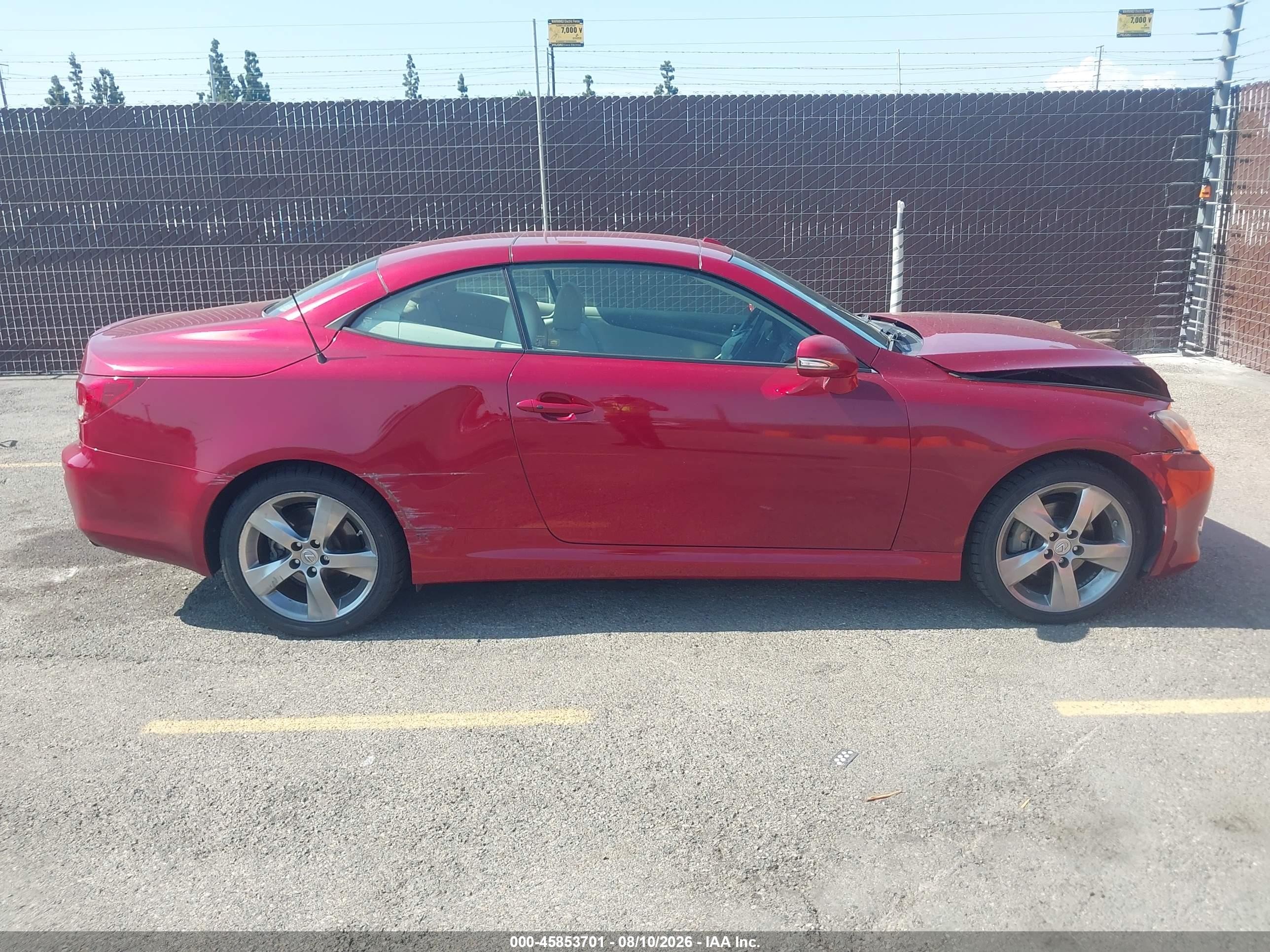 2010 Lexus Is 250c   Maroon vin: JTHFF2C23A2503544